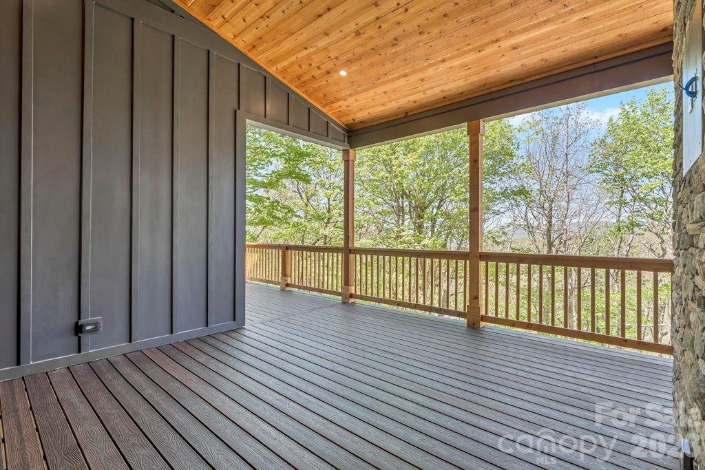 536 Boone Ridge Lane Property Photo 12