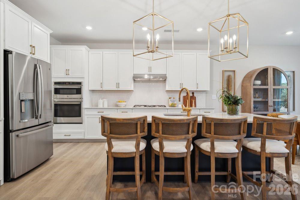 18246 Torchbearer Lane Property Photo 9