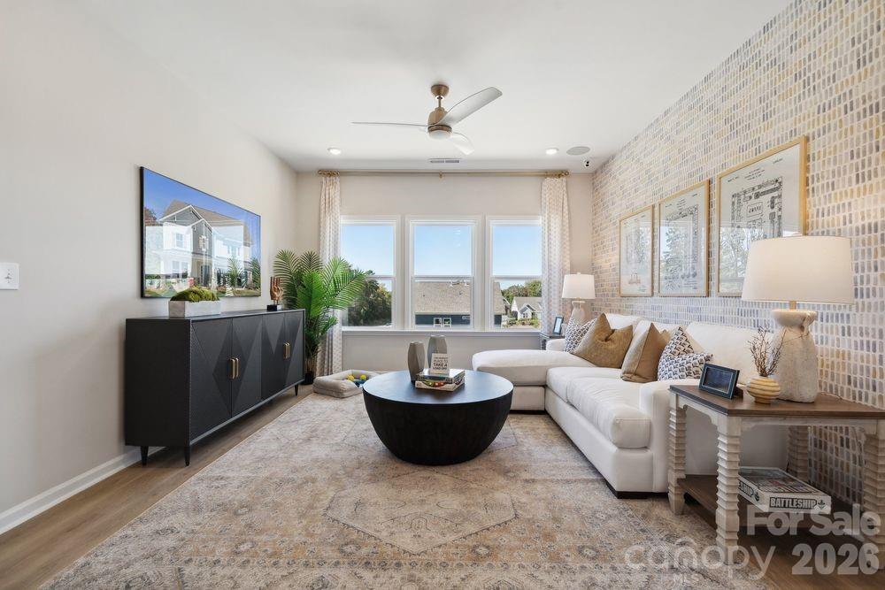 18246 Torchbearer Lane Property Photo 13