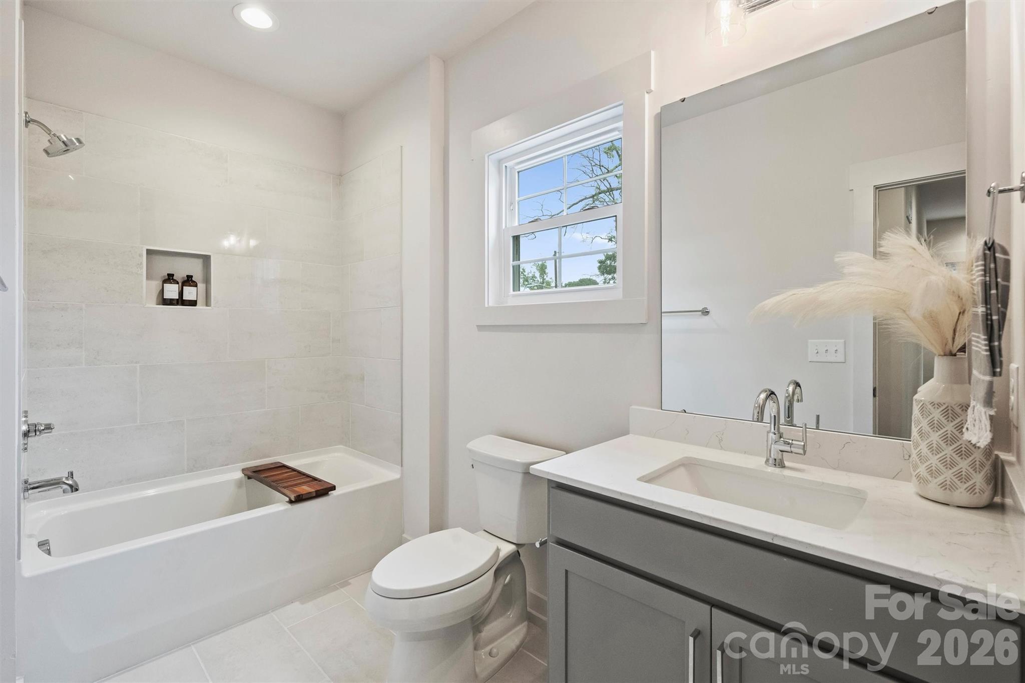201 Coxe Avenue Property Photo 12