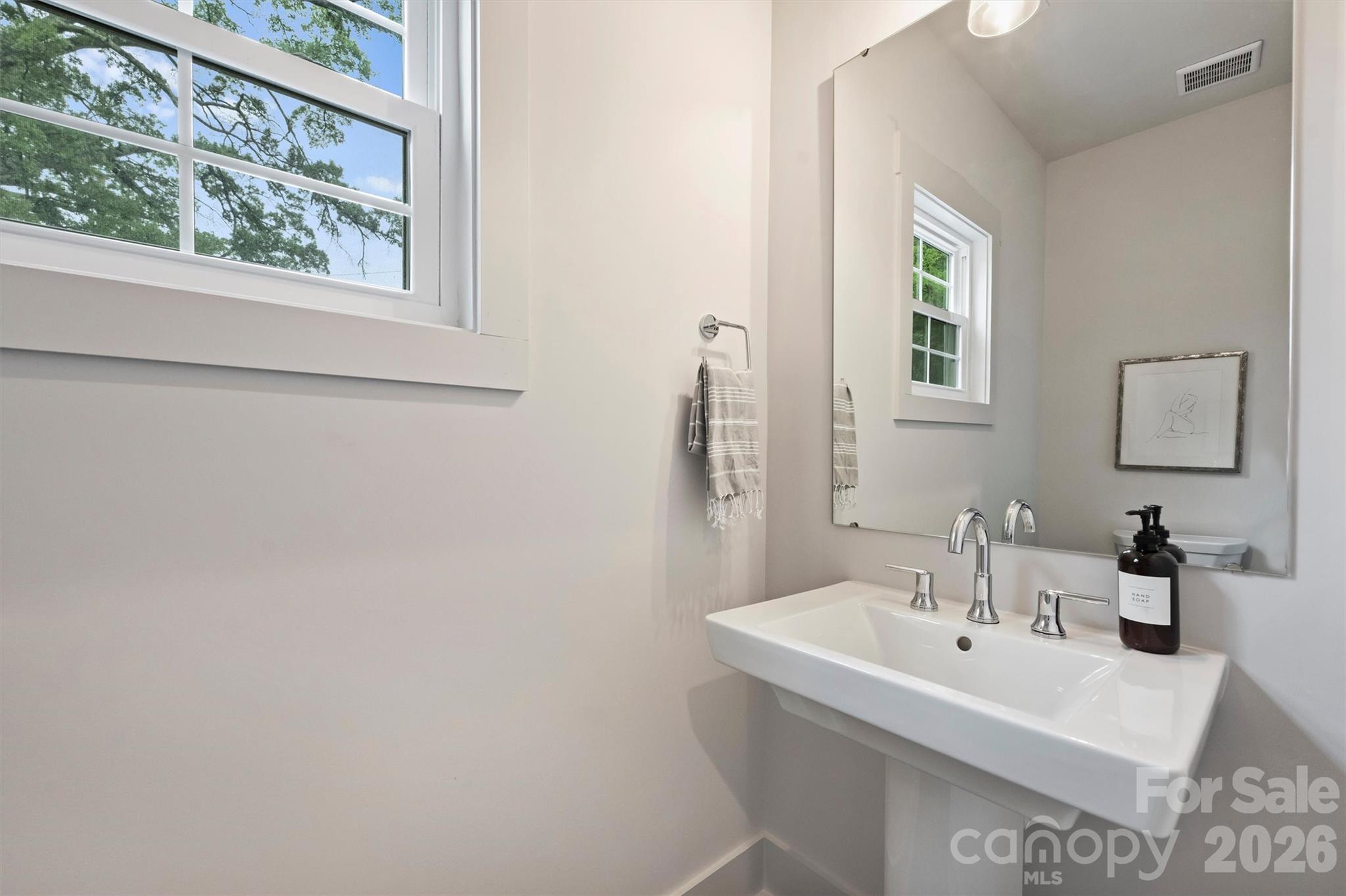 201 Coxe Avenue Property Photo 17