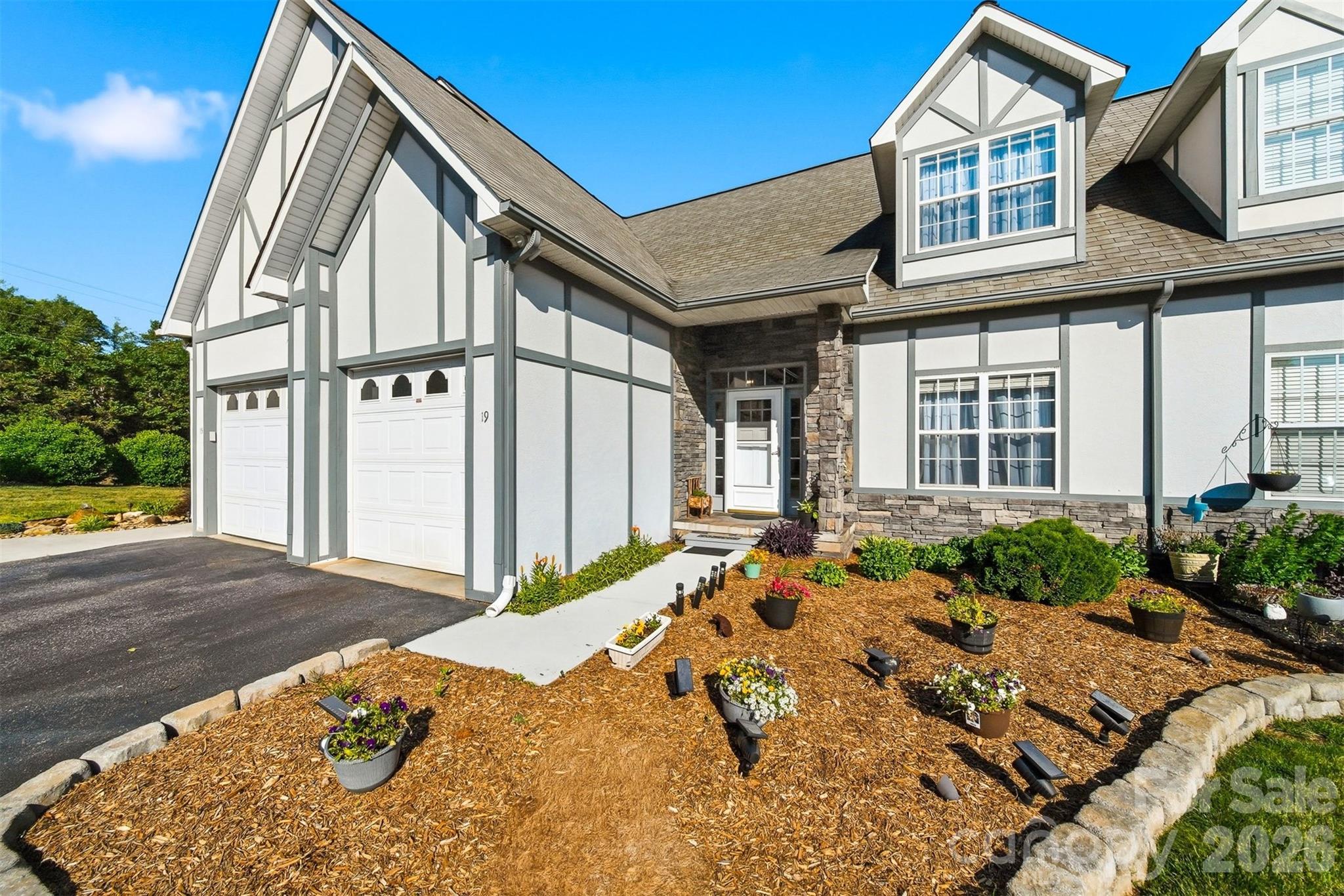 19 Heron Cove Loop B Property Photo 1