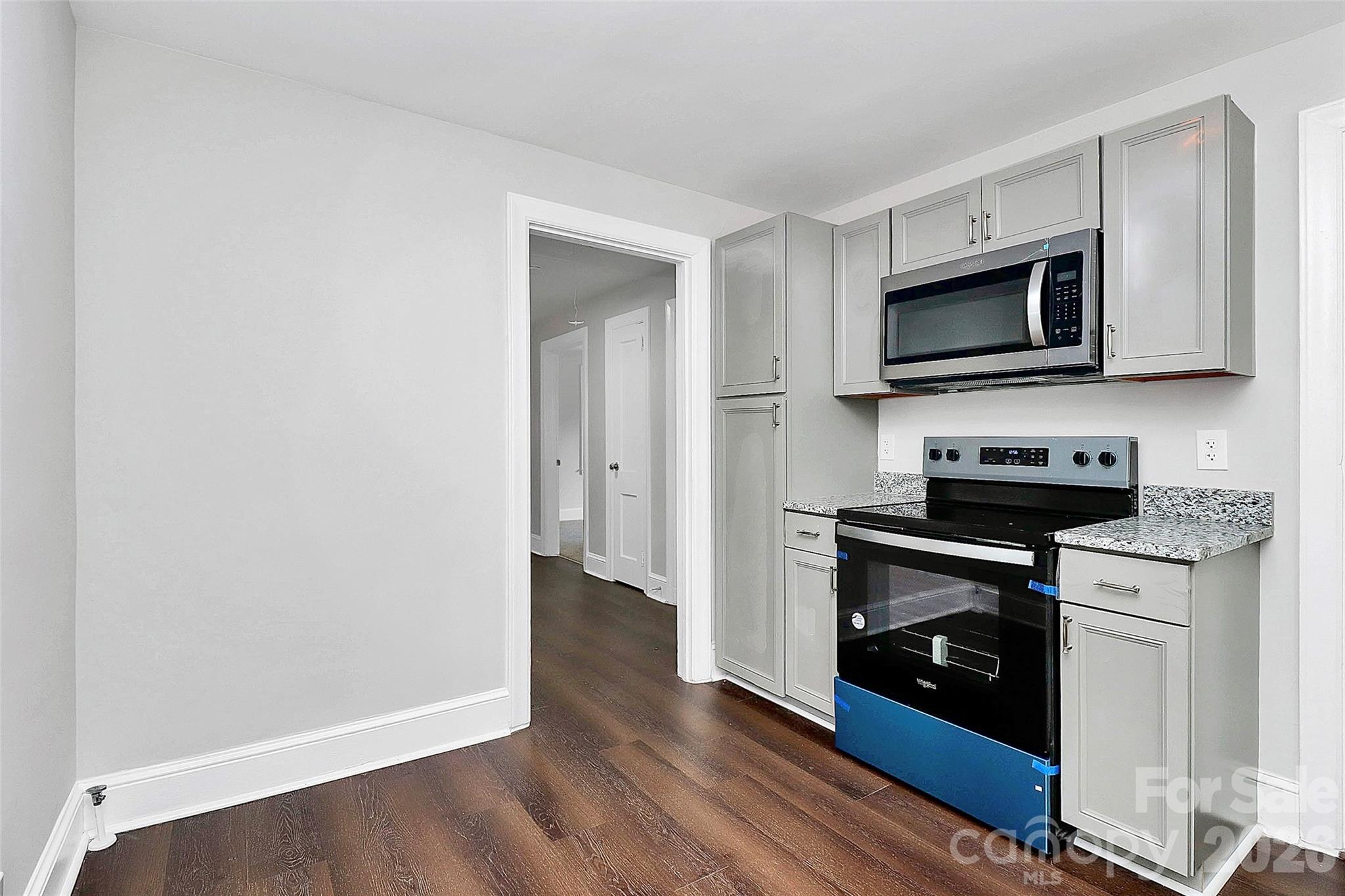 5726 Oak Drive Property Photo 9