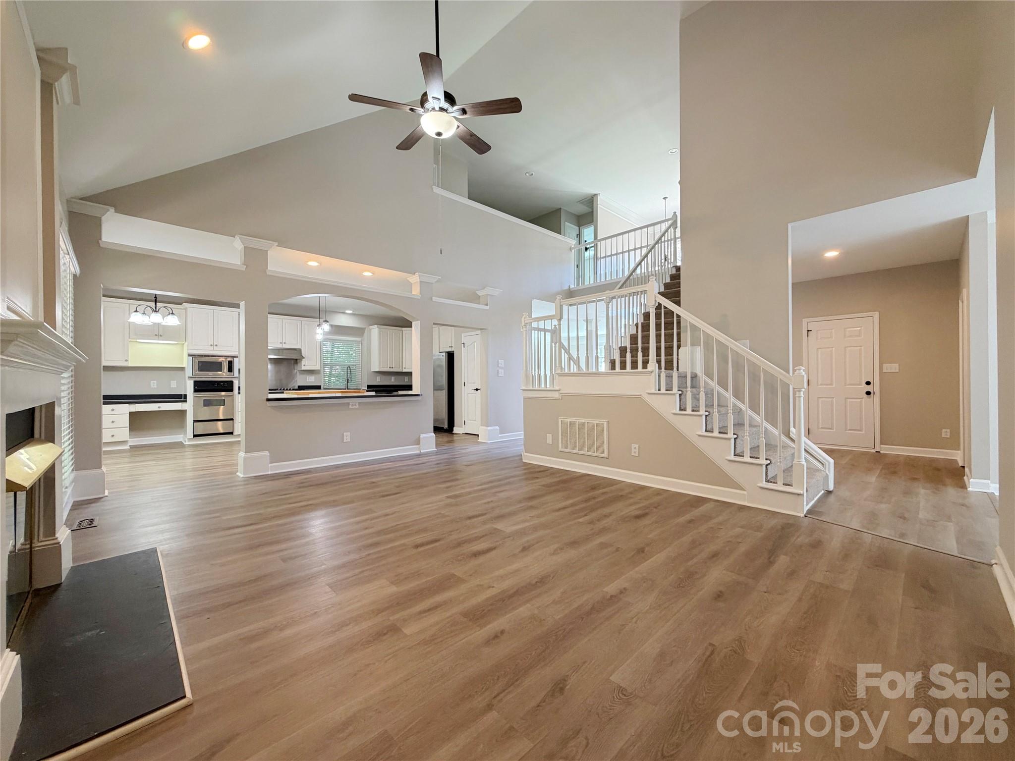 6000 Hunter Lane Property Photo 16