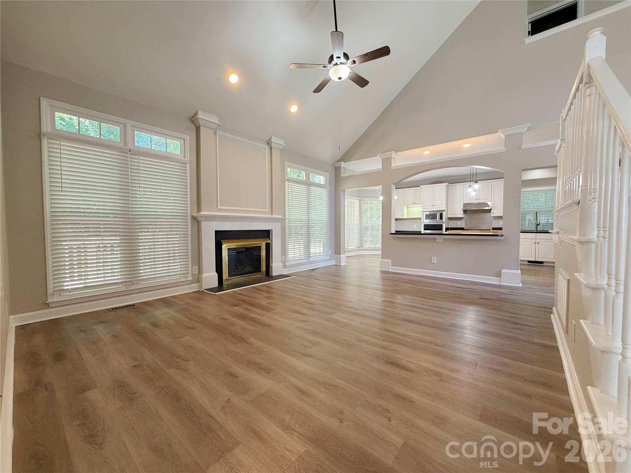 6000 Hunter Lane Property Photo 17