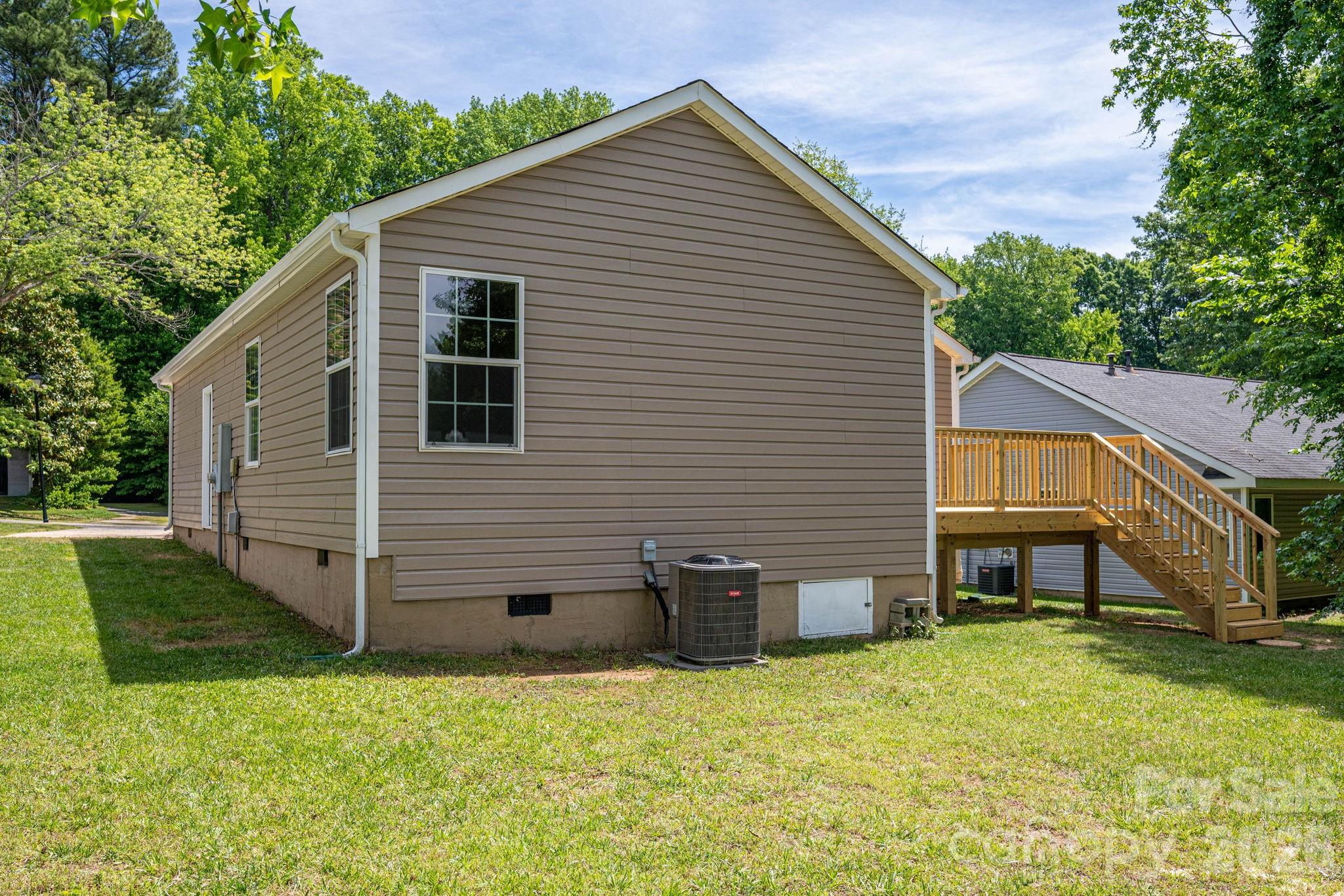 3119 Mintleaf Drive Property Photo 5