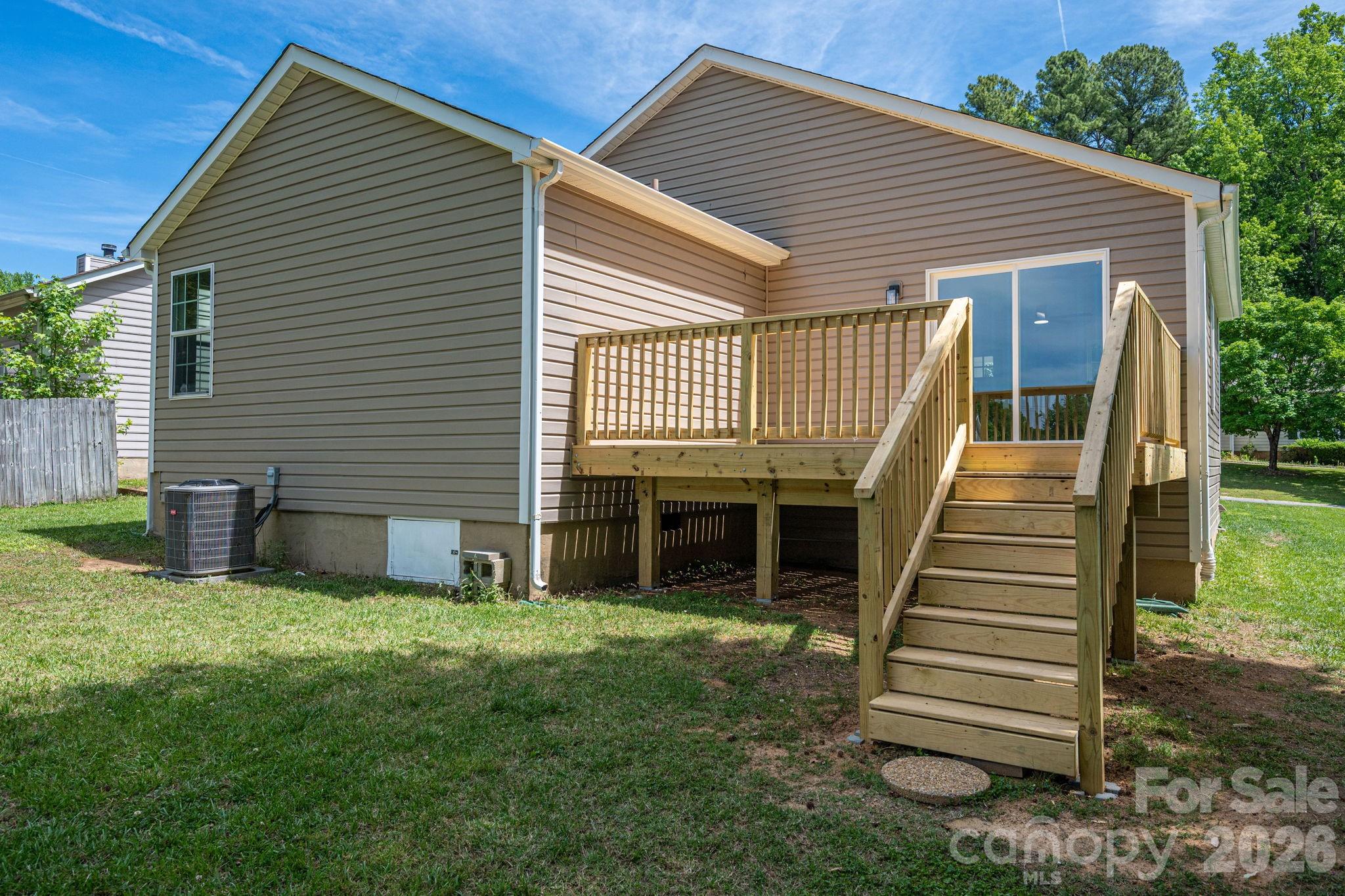 3119 Mintleaf Drive Property Photo 6