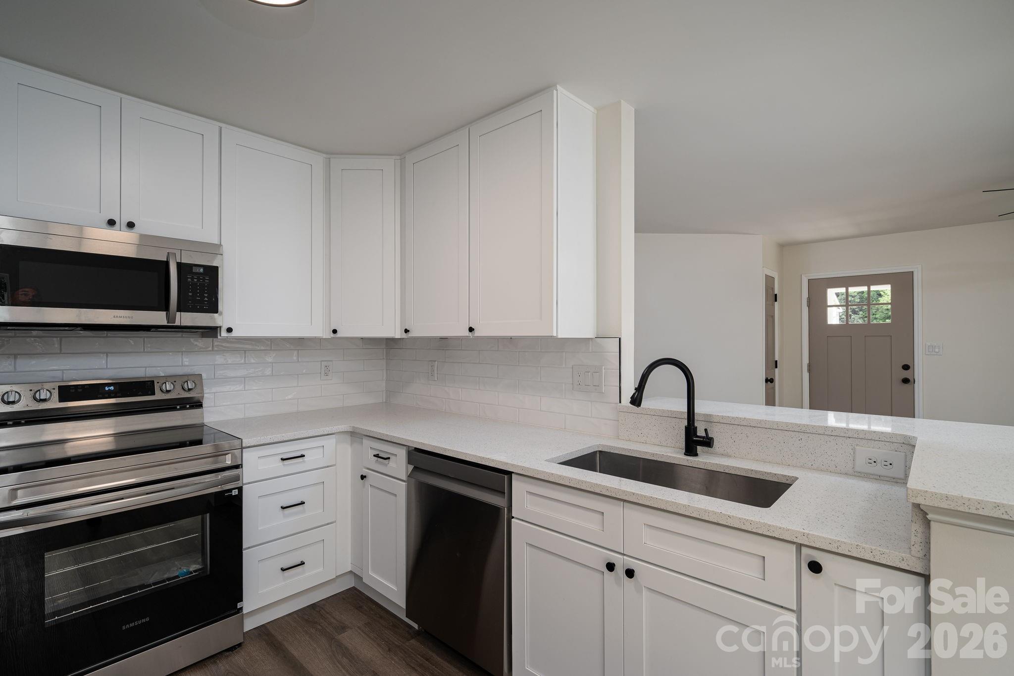 3119 Mintleaf Drive Property Photo 15