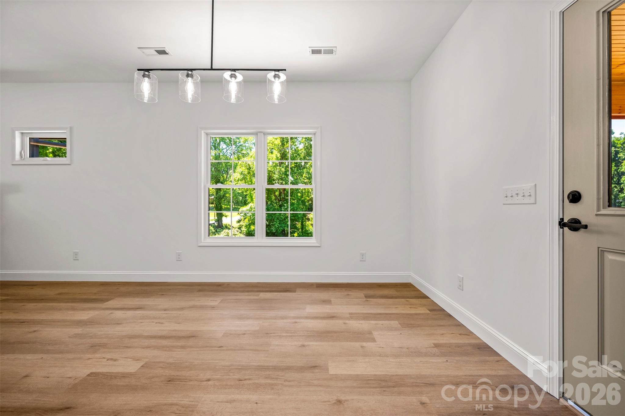 210 Westwood Drive Property Photo 12