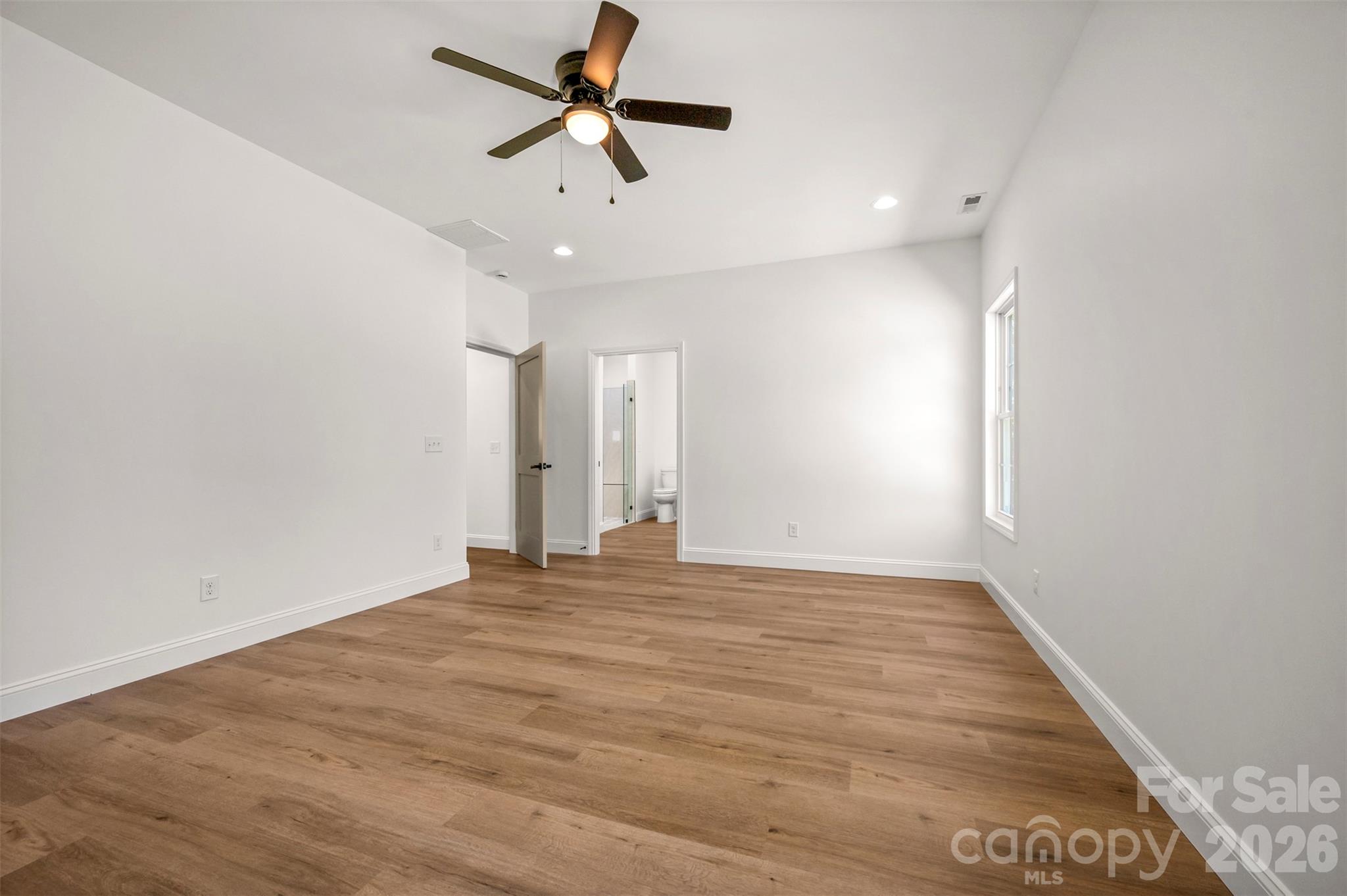 210 Westwood Drive Property Photo 26
