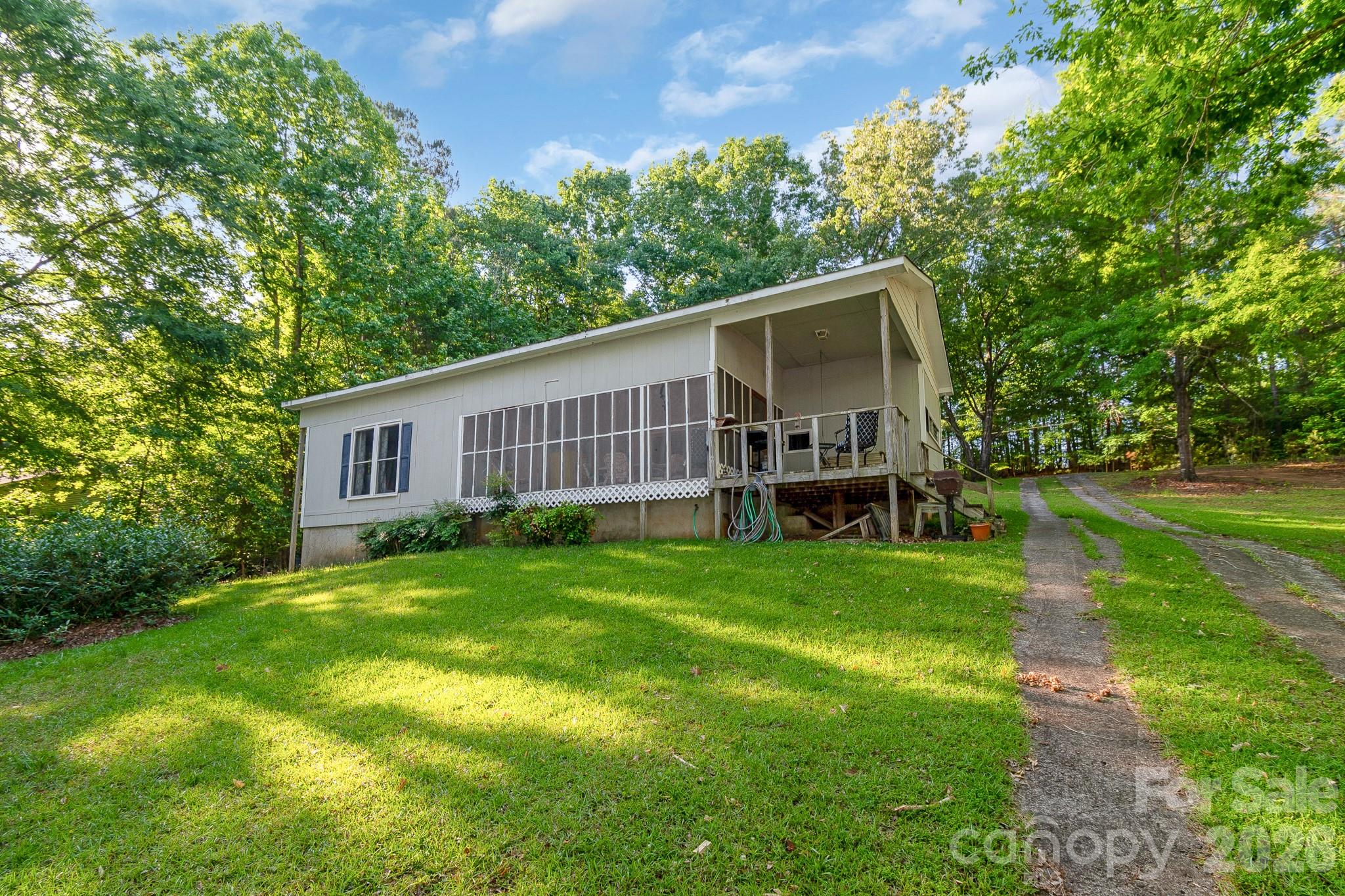 2208 Singleton Creek Road Property Photo 7