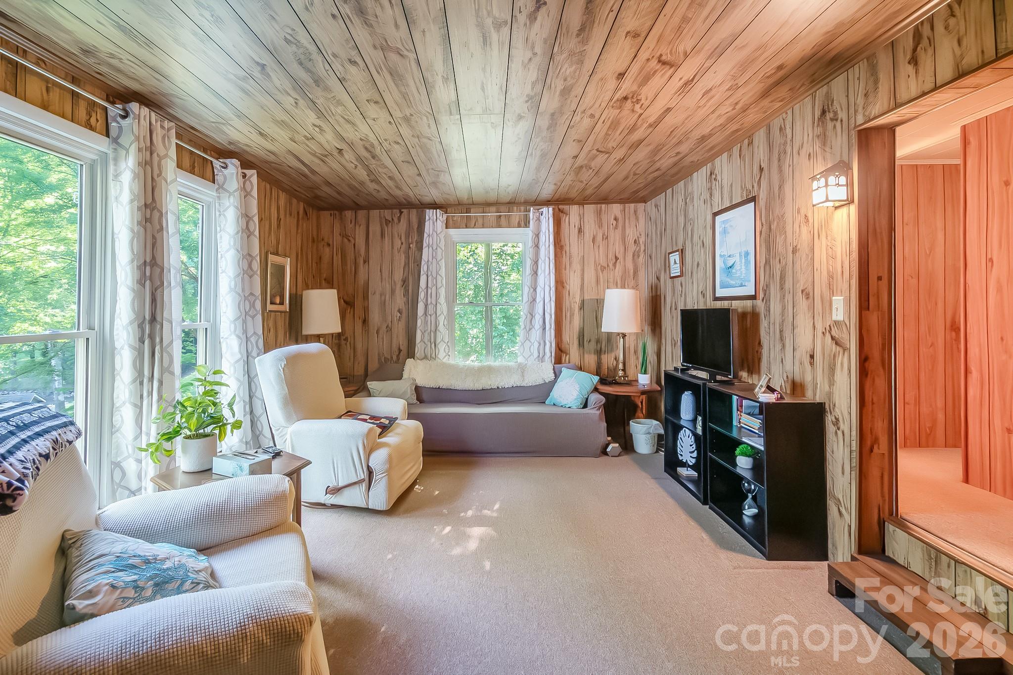 2208 Singleton Creek Road Property Photo 9