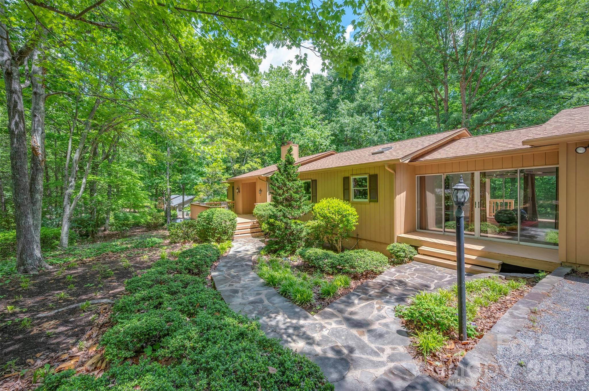 66 Oakwood Lane Property Photo 4