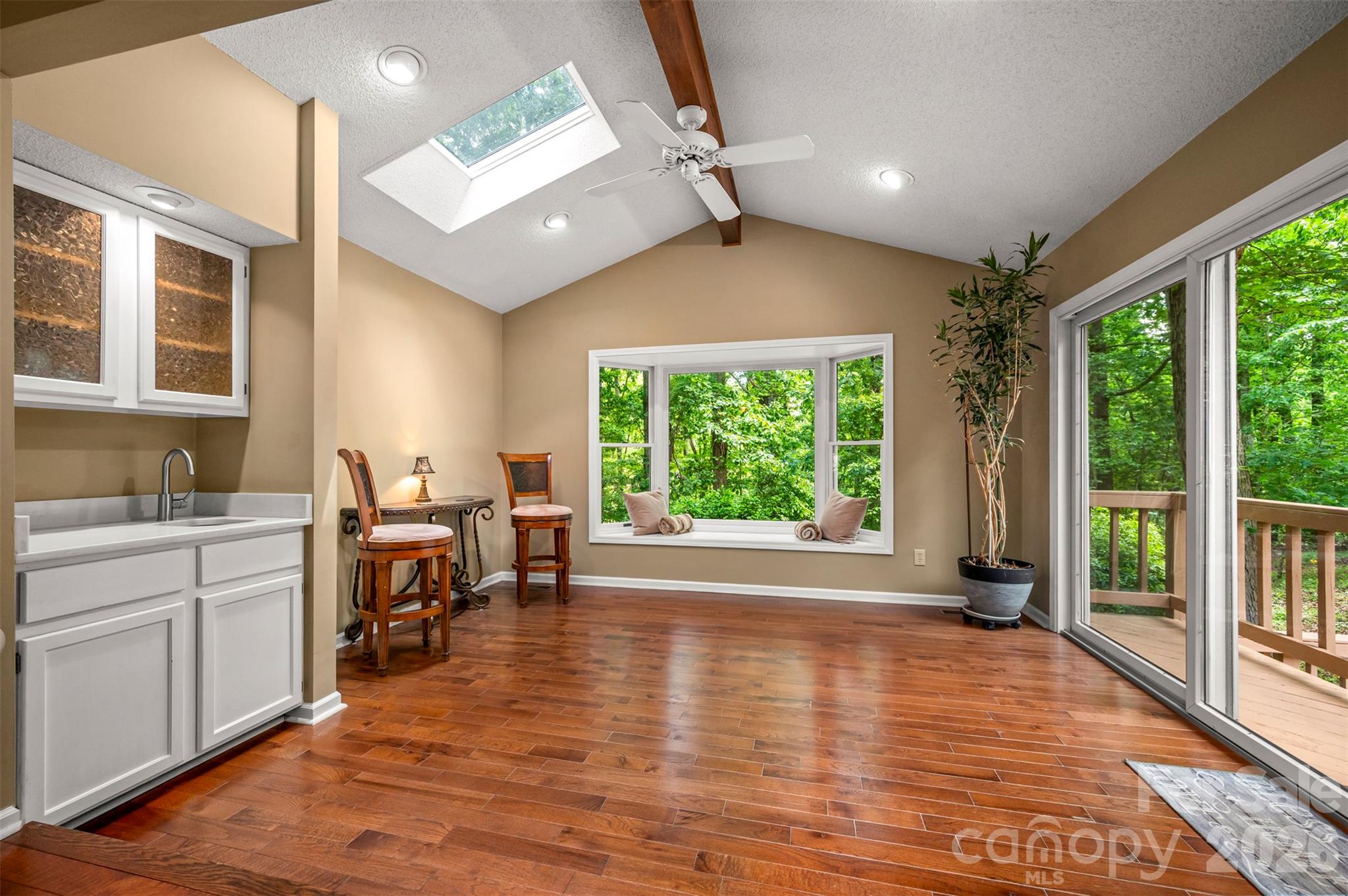 66 Oakwood Lane Property Photo 17