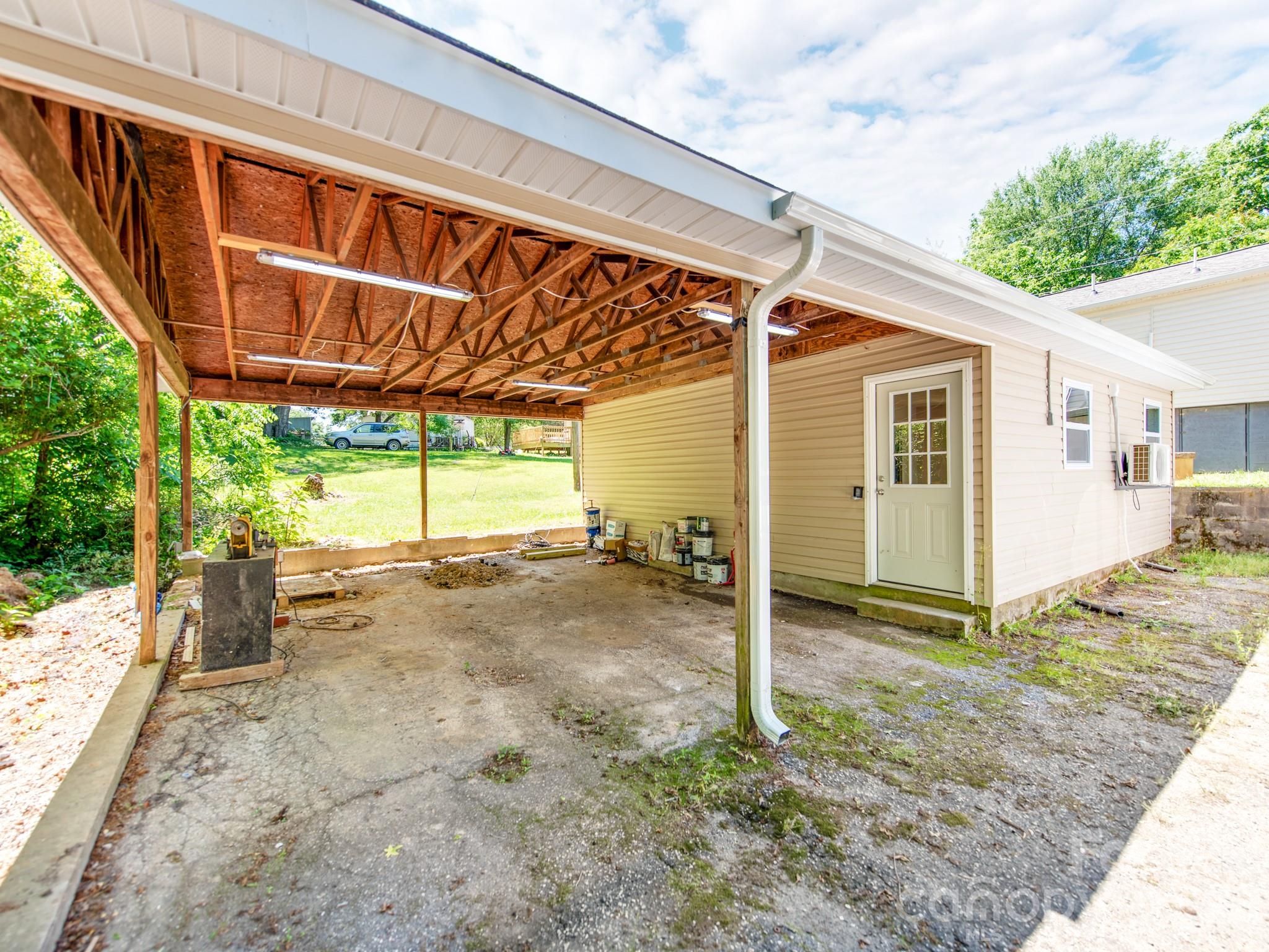 102 Lanier Street Property Photo 43