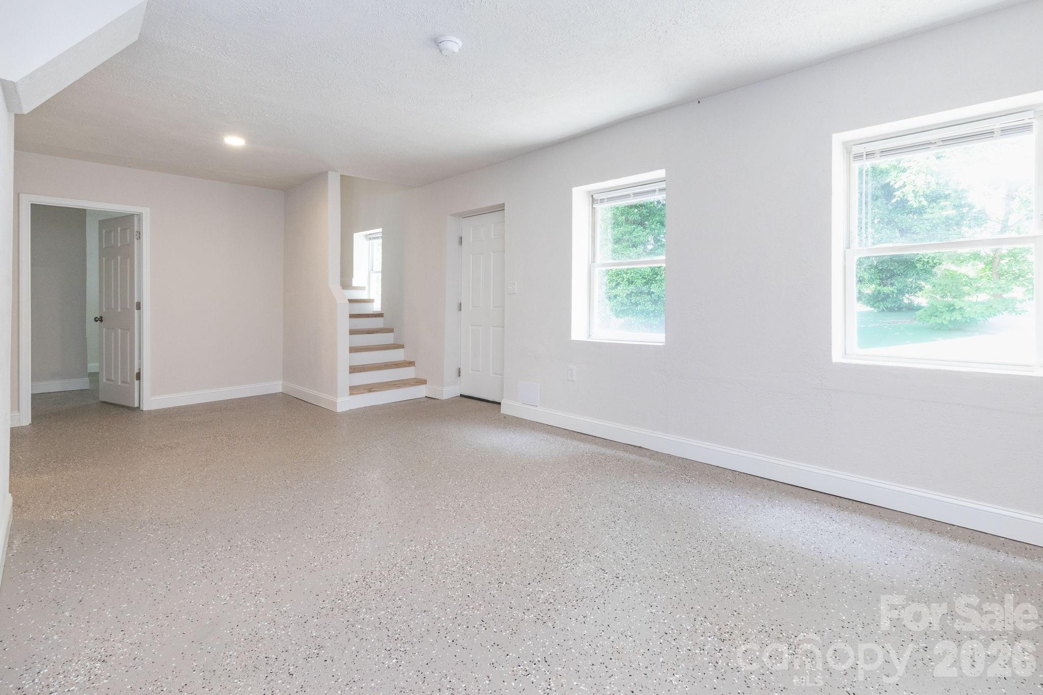 258 New Leicester Highway Property Photo 13