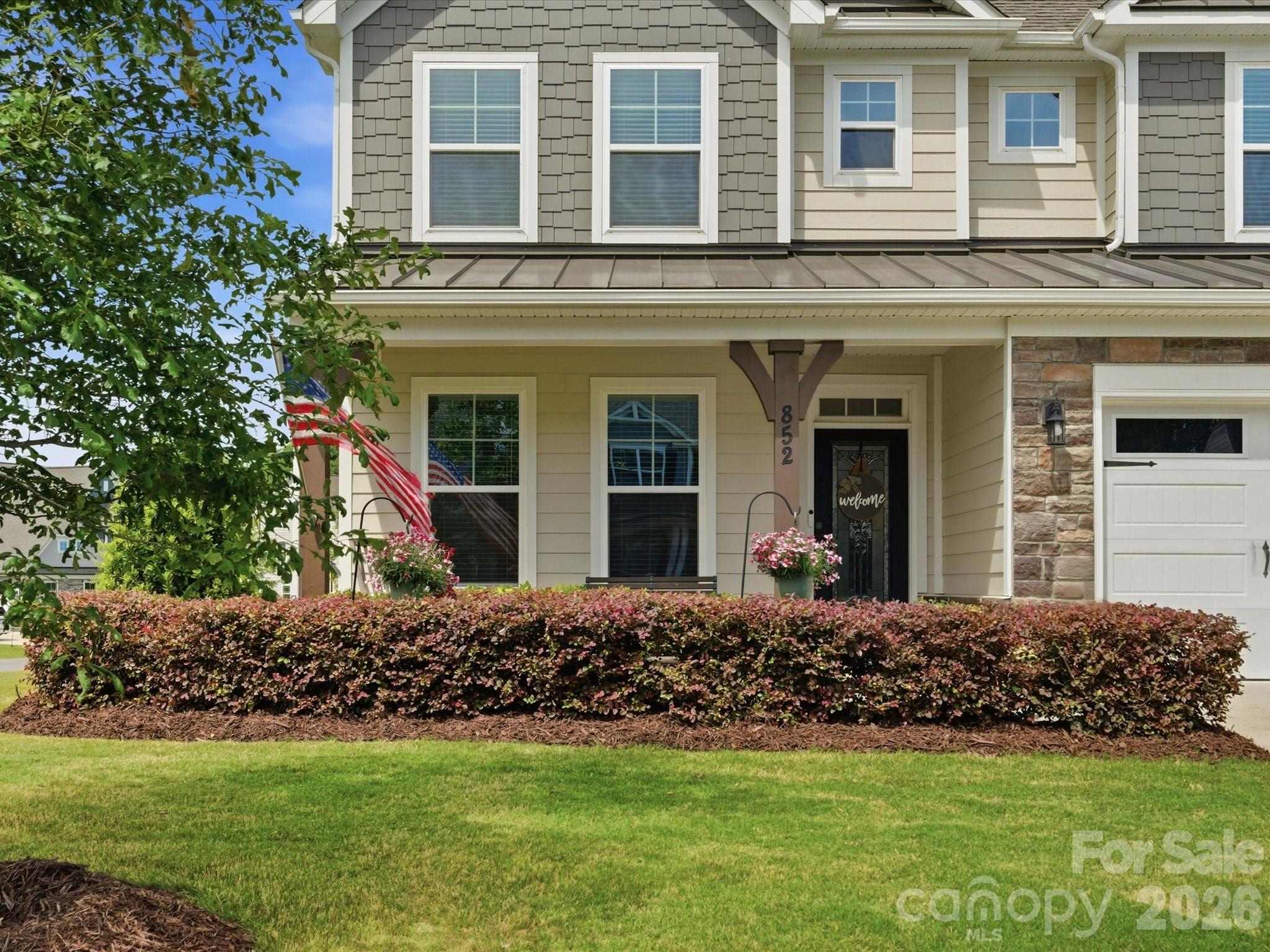 852 Yucatan Drive Property Photo 2