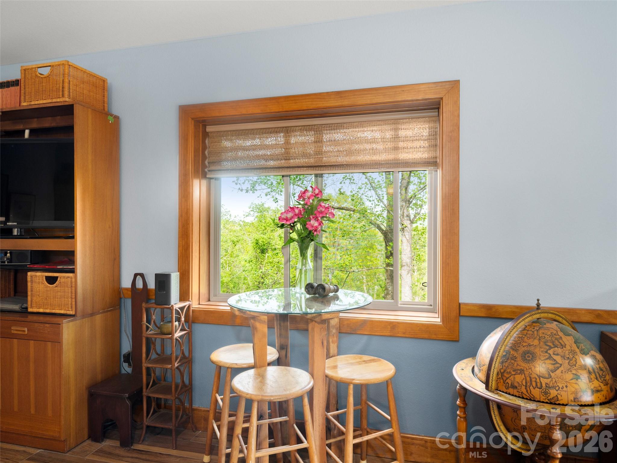 345 Moorehill Drive Property Photo 11