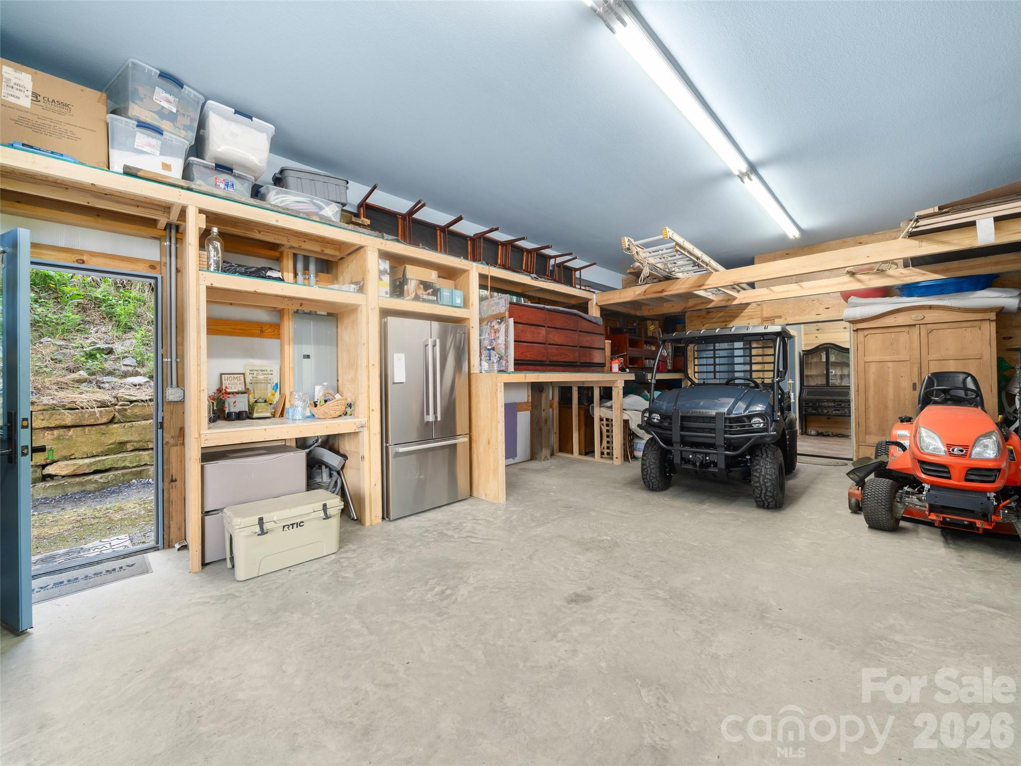 345 Moorehill Drive Property Photo 22
