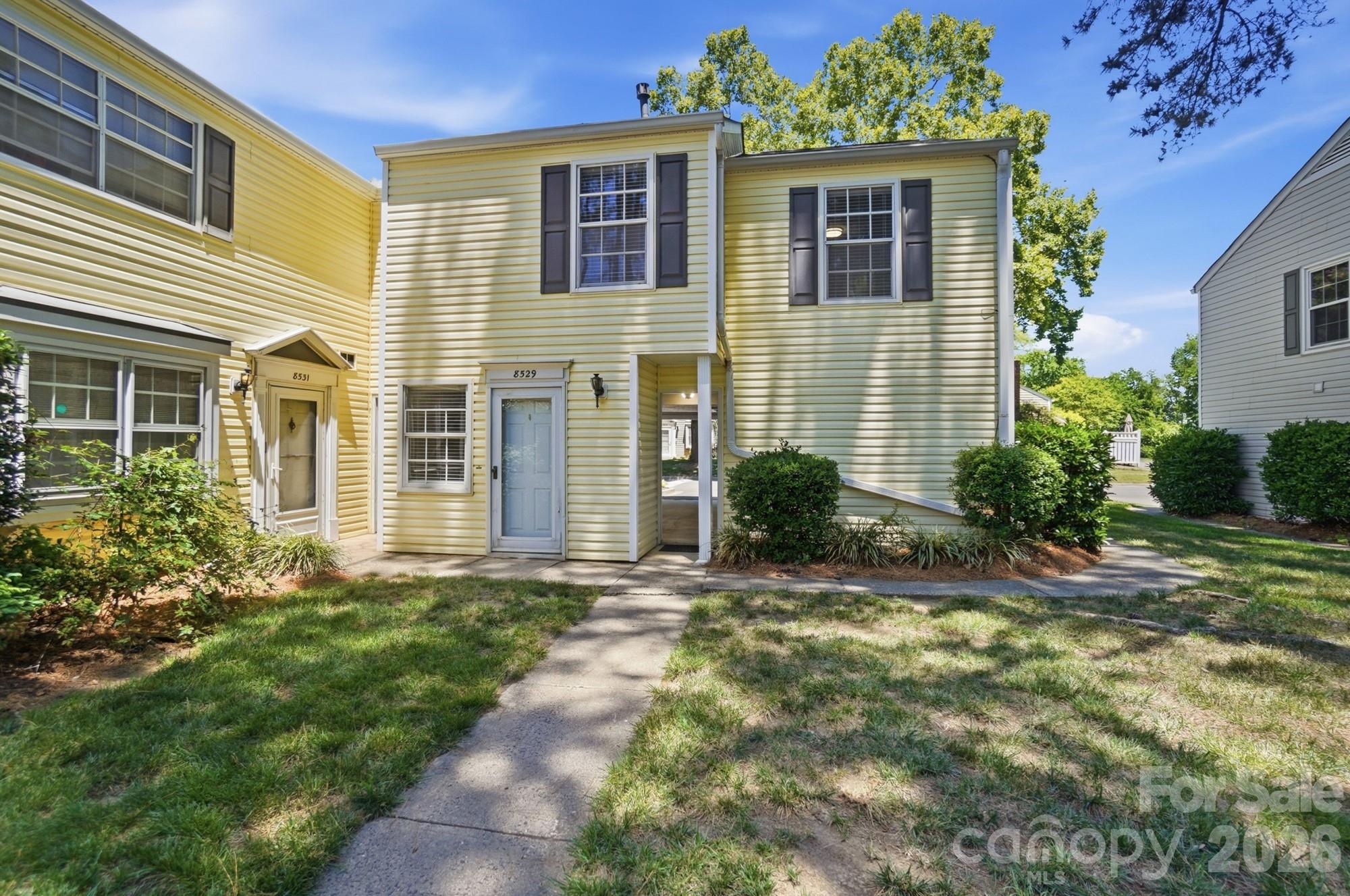 8529 Castle Pine Court Property Photo 1