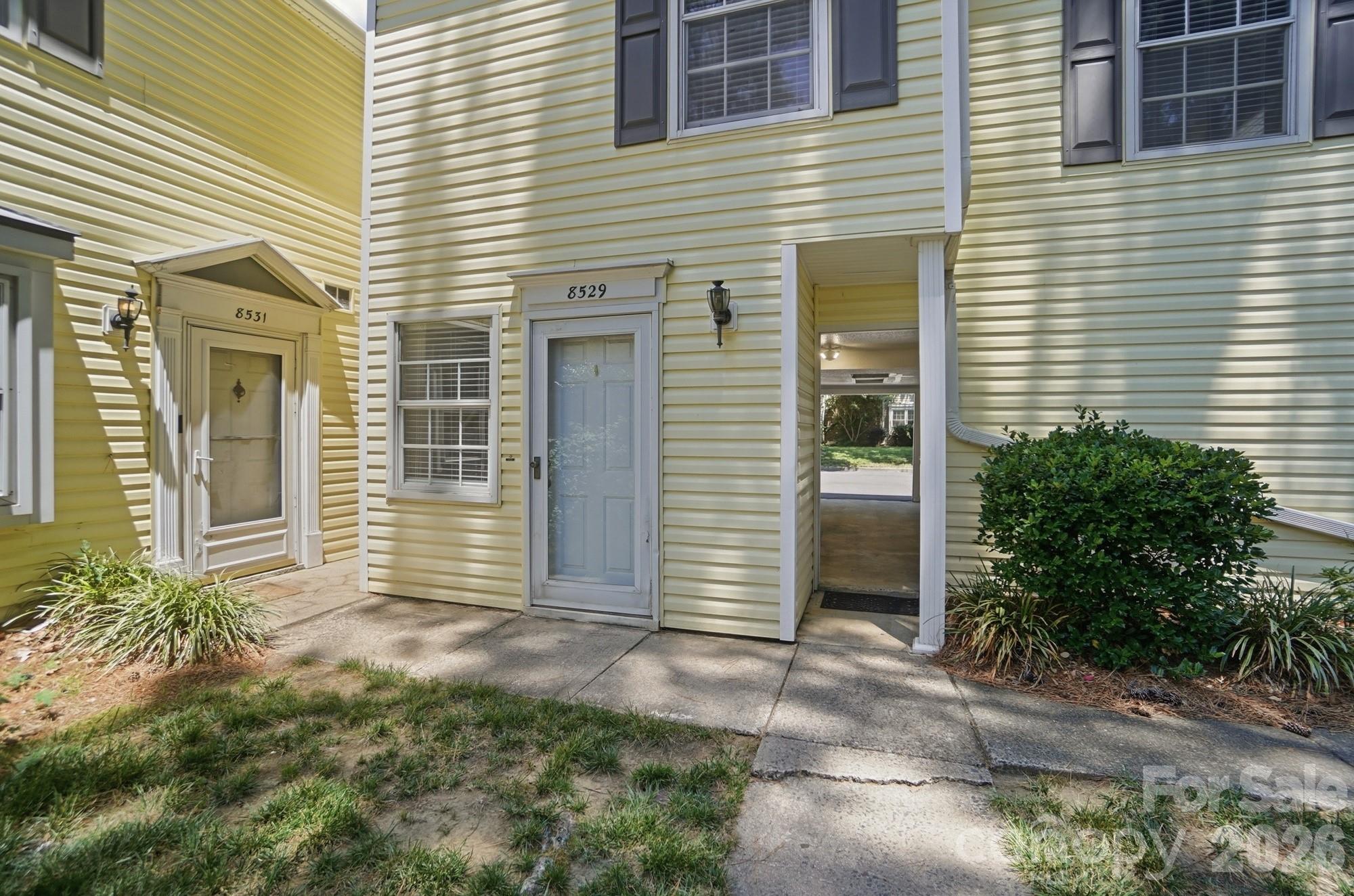 8529 Castle Pine Court Property Photo 10
