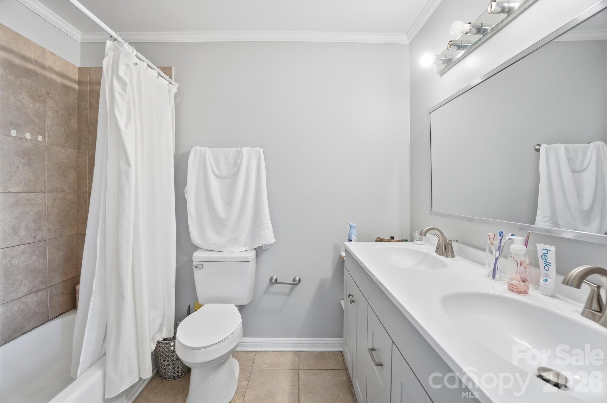 8529 Castle Pine Court Property Photo 13