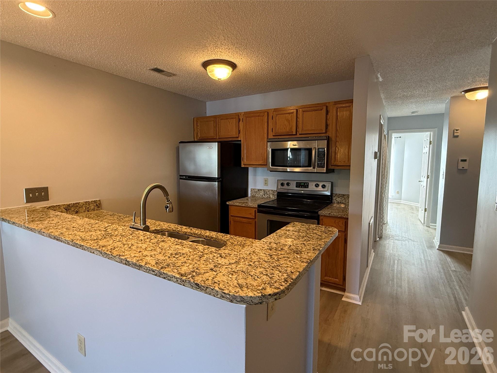 726 Southwest Drive Property Photo 12