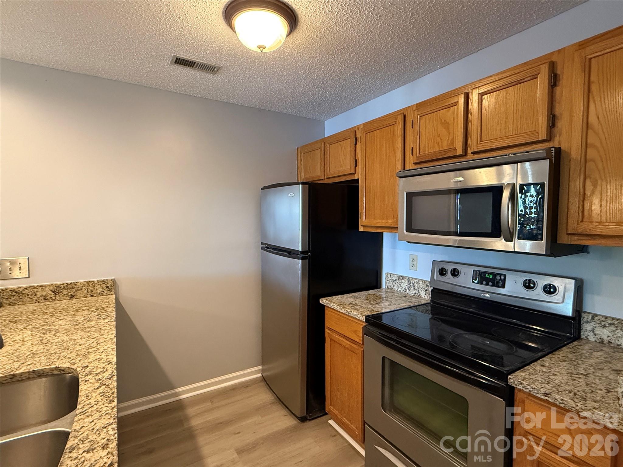 726 Southwest Drive Property Photo 14