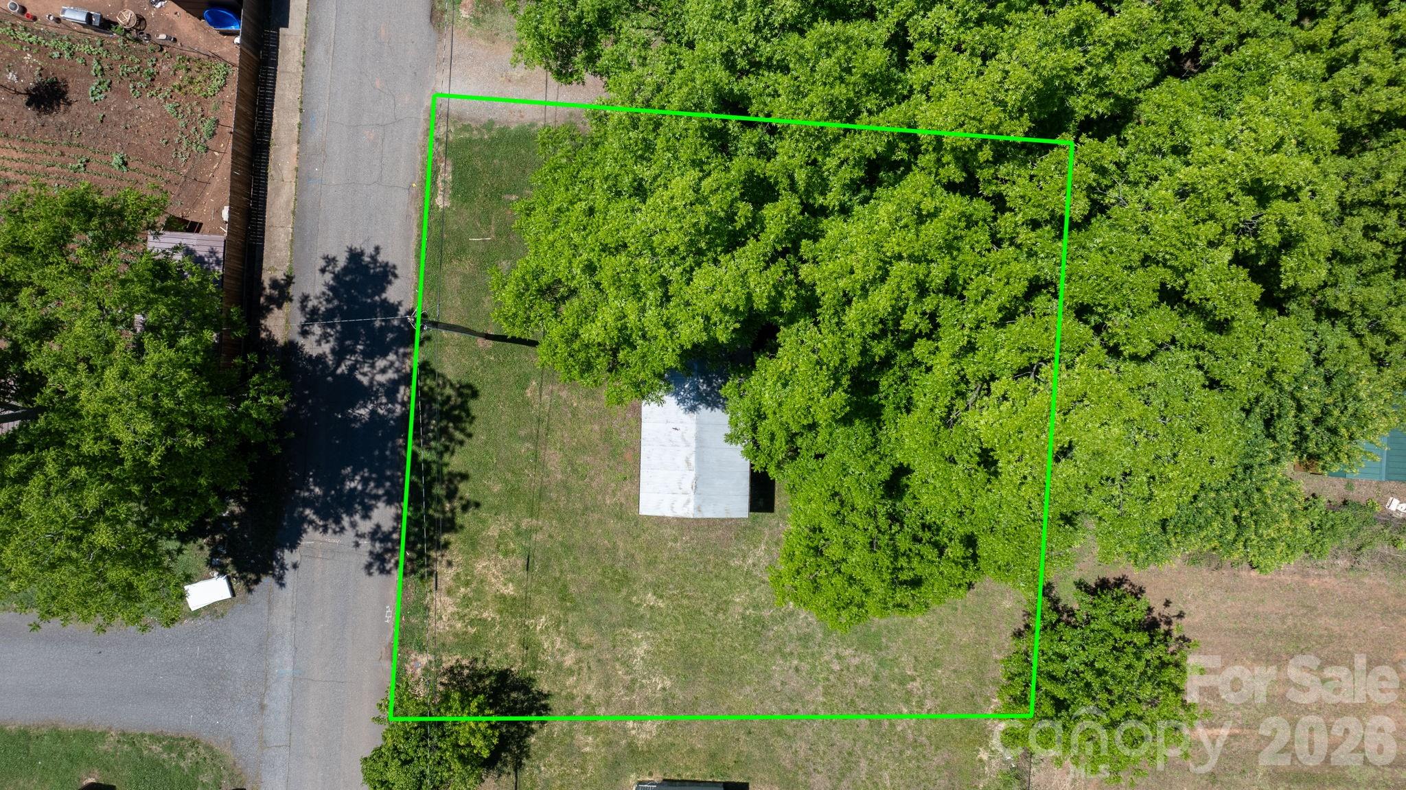 112 E 13th Street Property Photo 2