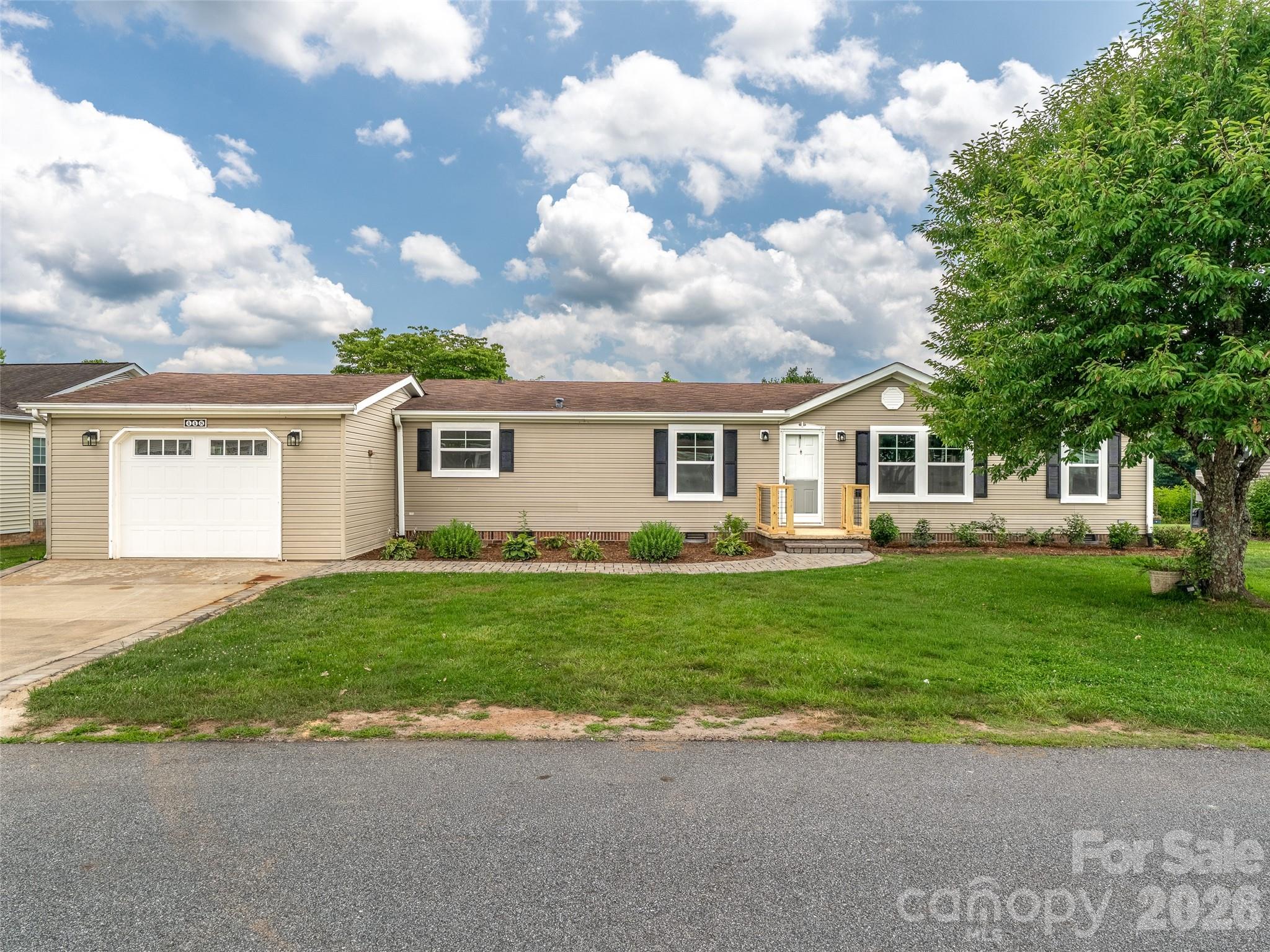 448 Riverwind Drive Property Photo 3