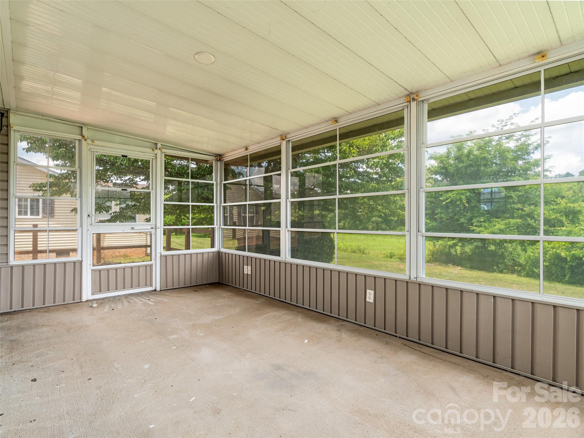 448 Riverwind Drive Property Photo 30