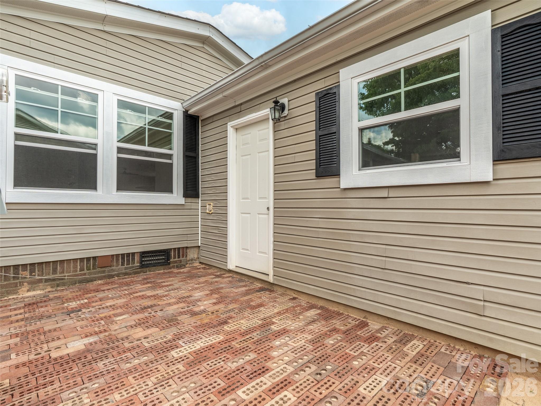 448 Riverwind Drive Property Photo 33