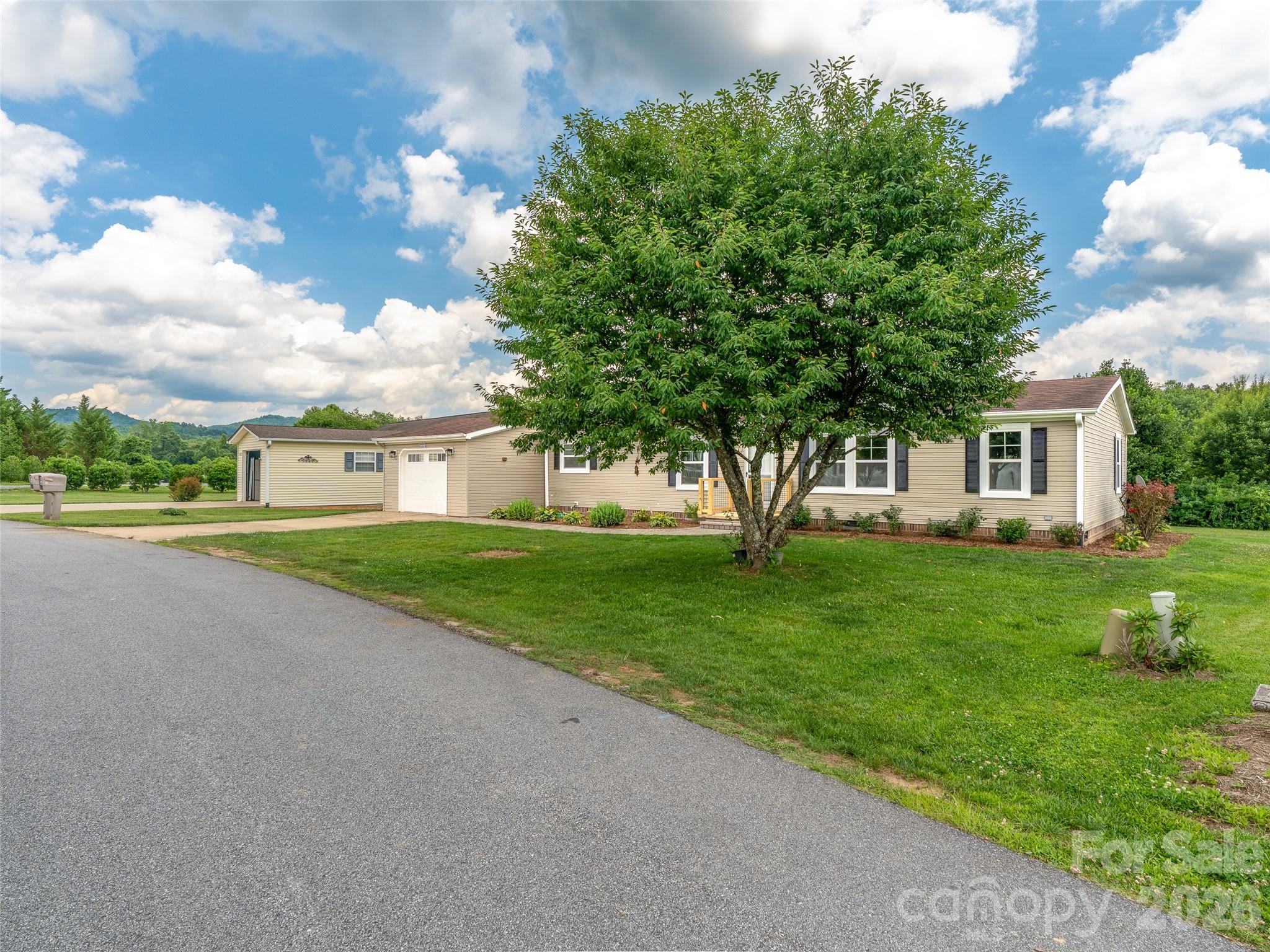448 Riverwind Drive Property Photo 39