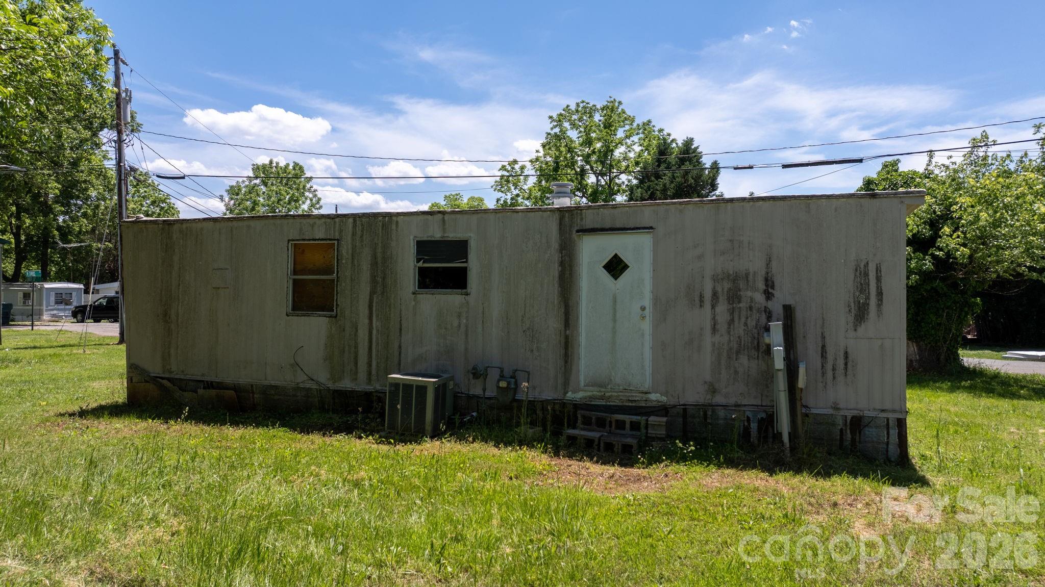 116 E 13th Street Property Photo 3