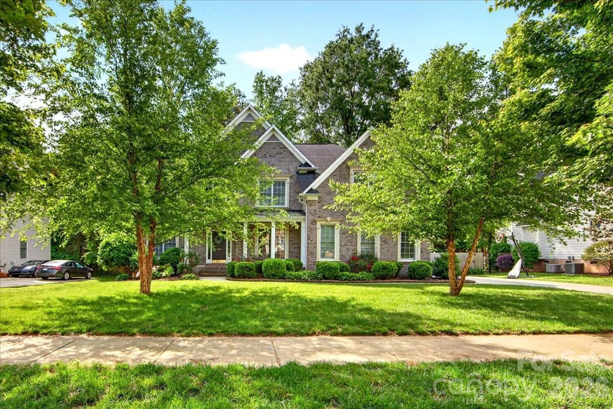 6410 Latta Springs Circle Property Photo 2