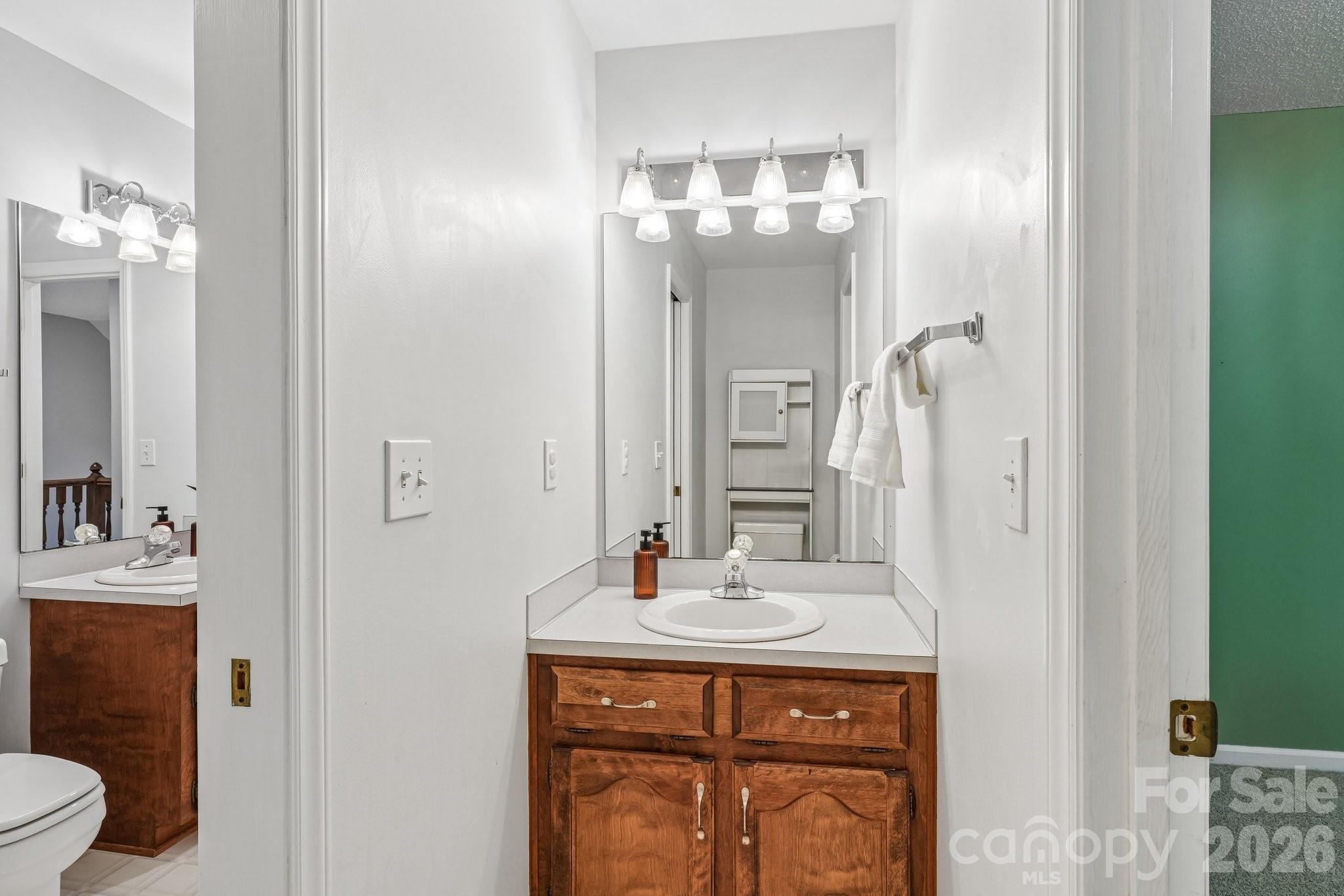 2349 Maria Lynn Court Property Photo 29