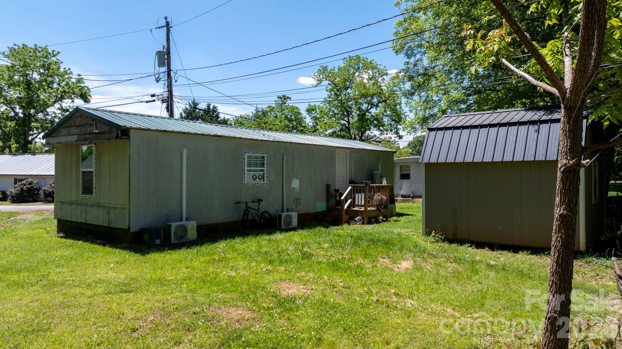 120 E 13th Street Property Photo 3