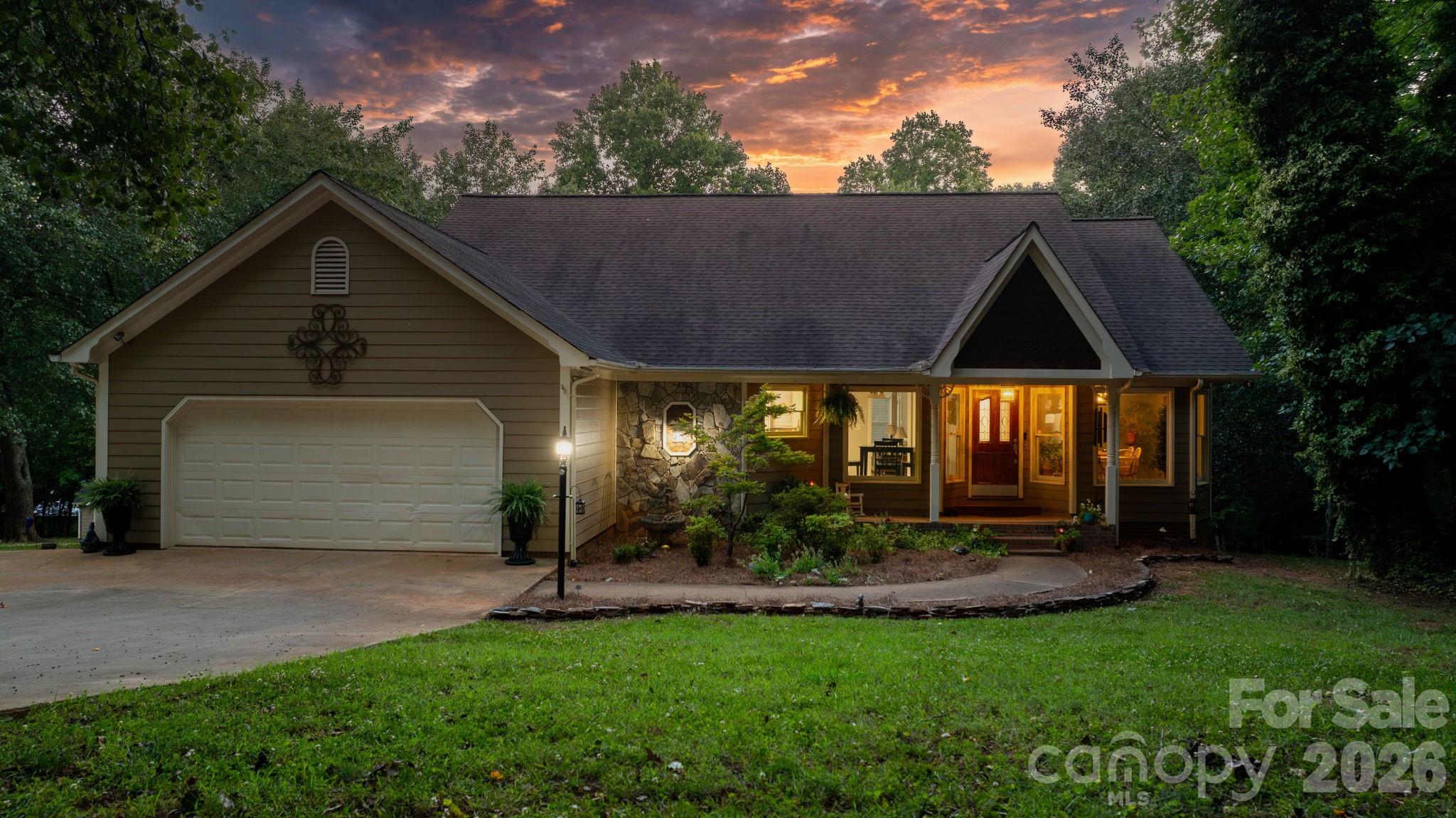 4093 Fairview Drive Property Photo 1
