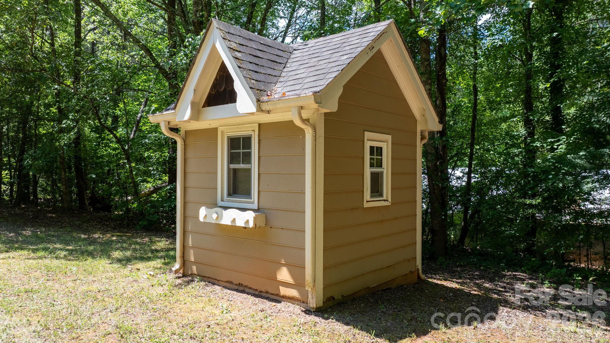 4093 Fairview Drive Property Photo 37
