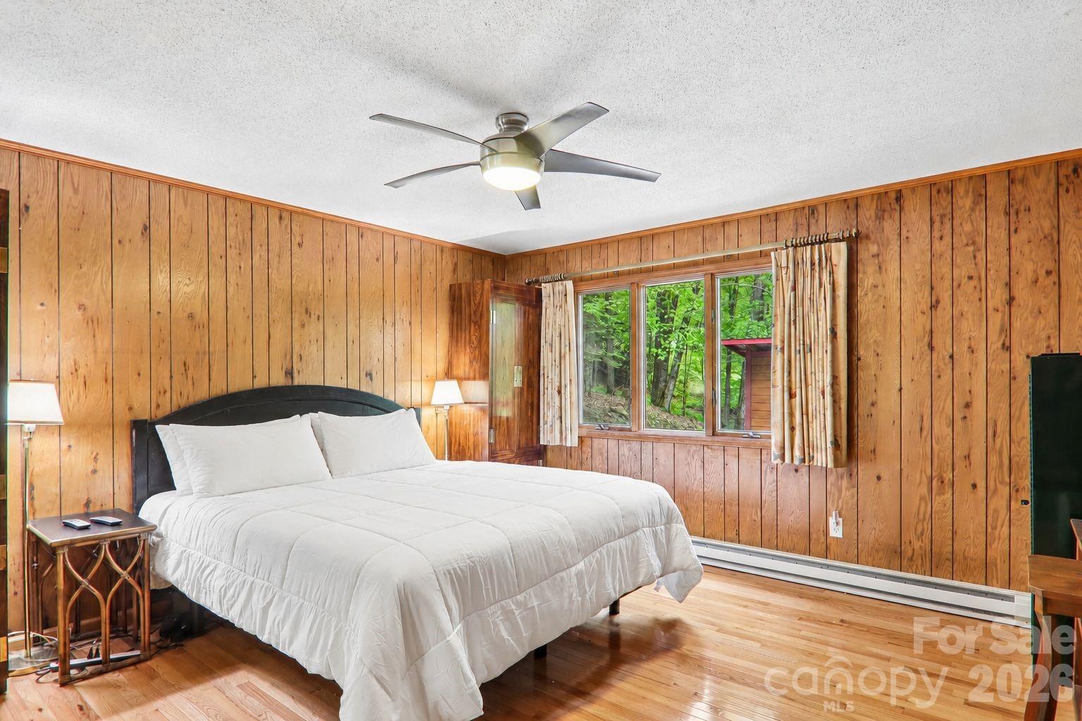 101 Oak Ridge Court Property Photo 11
