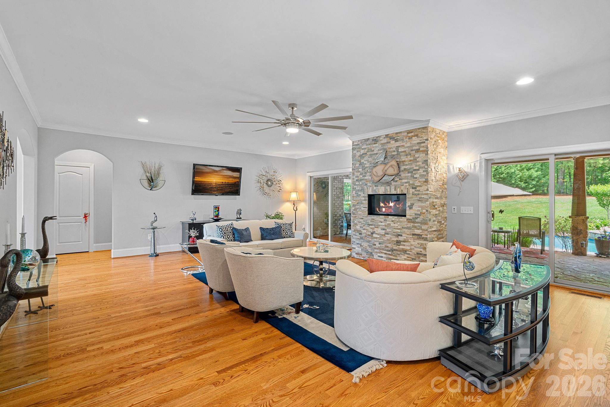 104 Timberside Drive Property Photo 8