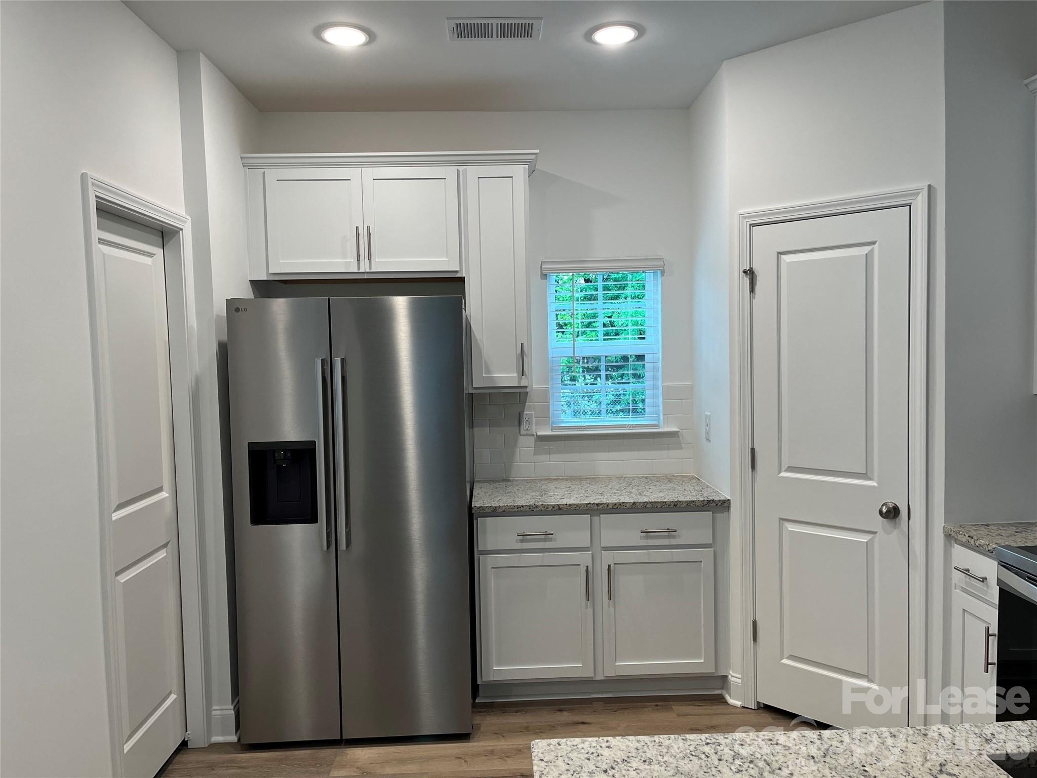 3220 Butler Hill Drive Property Photo 4