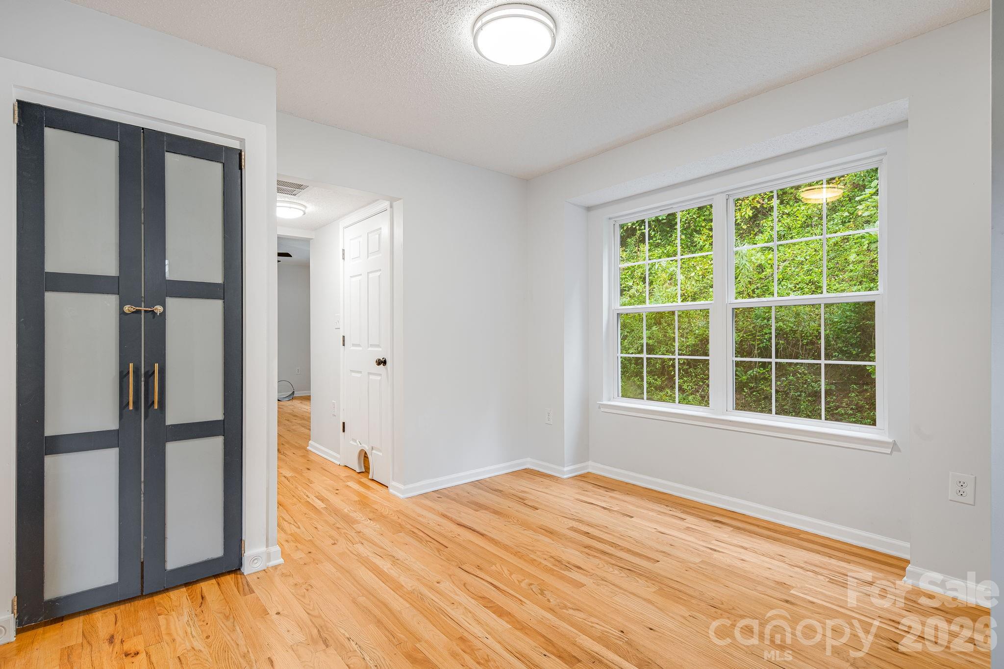 747 Osborne Road Property Photo 8