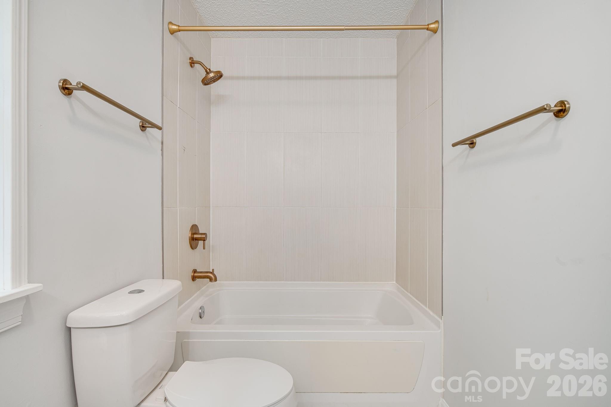 747 Osborne Road Property Photo 29