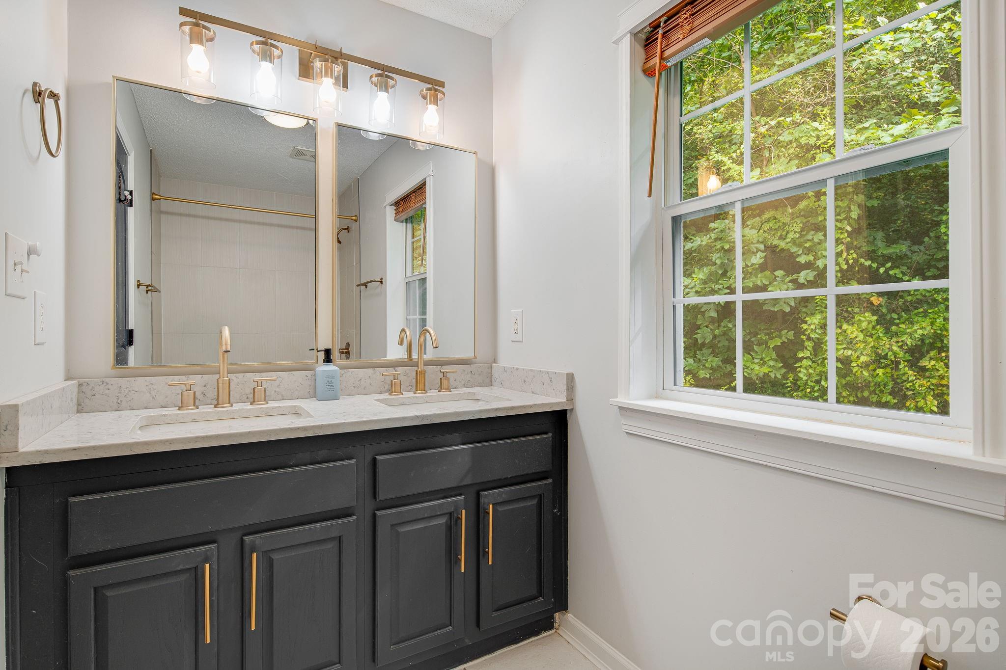 747 Osborne Road Property Photo 30