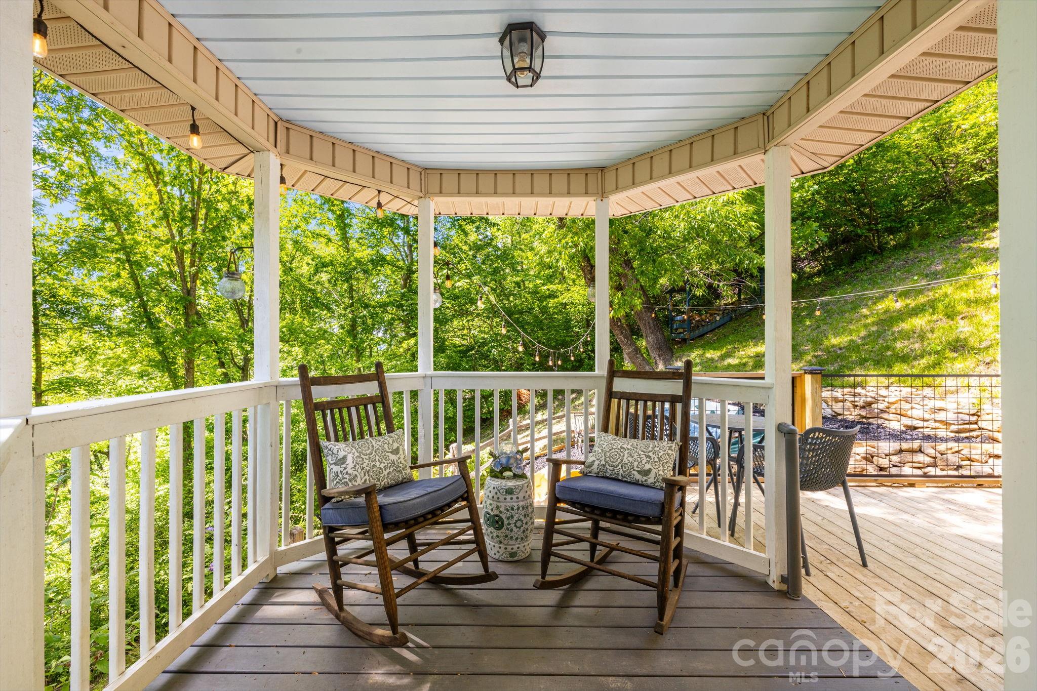 747 Osborne Road Property Photo 33