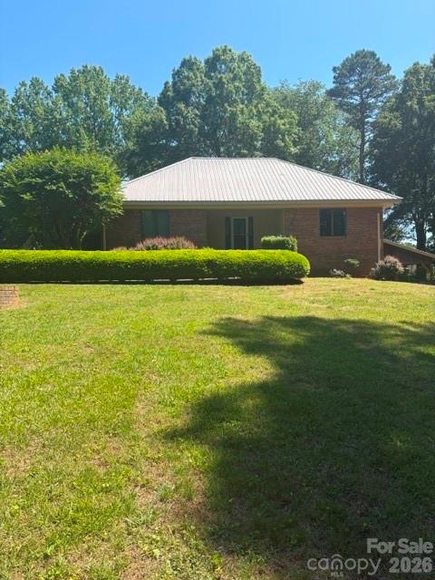 401 Greenway Street Property Photo 1