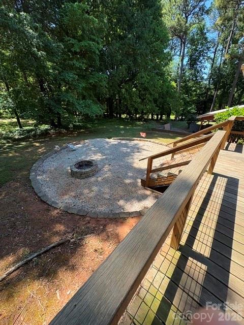 401 Greenway Street Property Photo 8