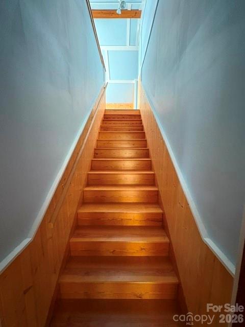 401 Greenway Street Property Photo 29