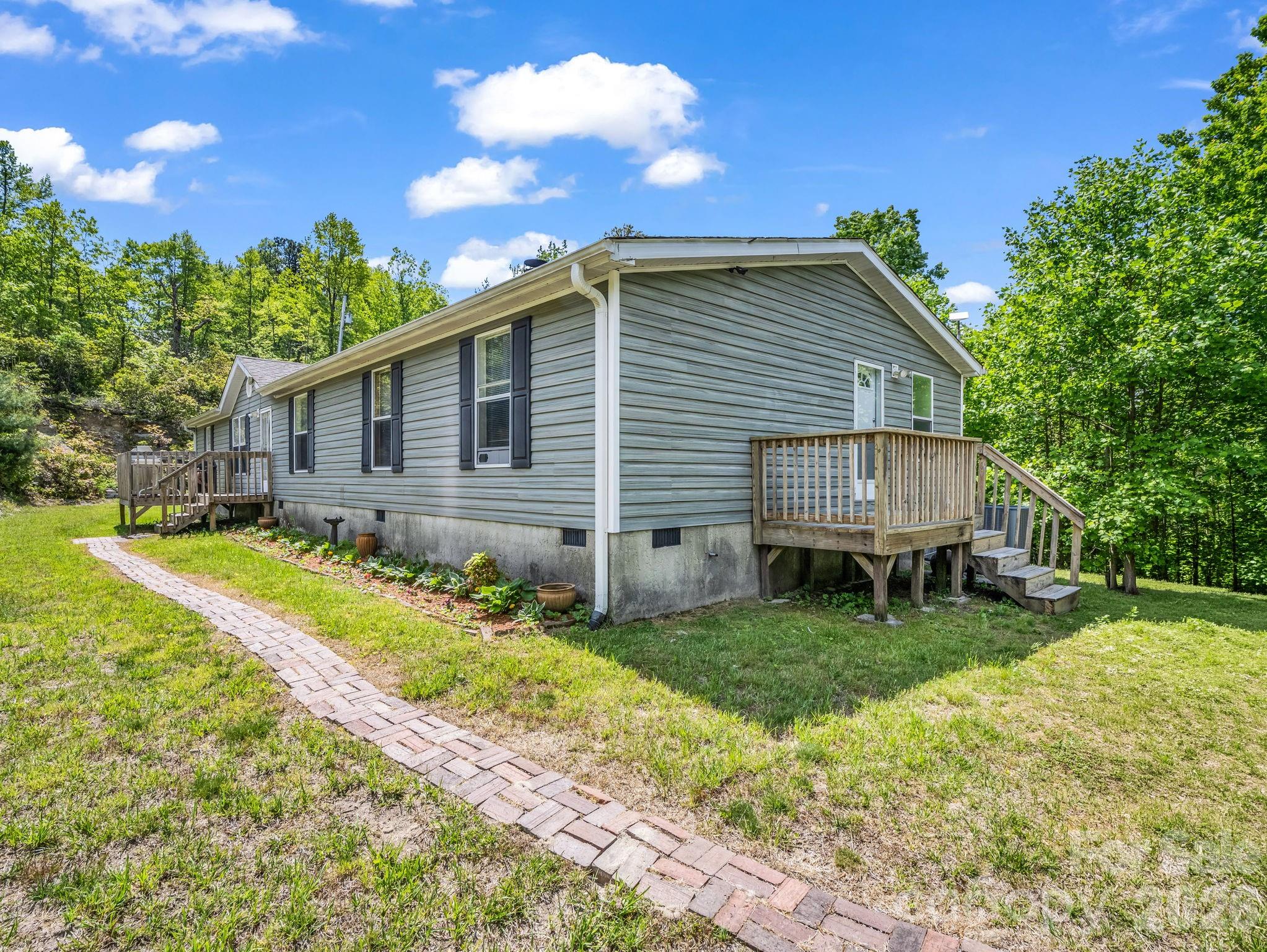 2053 Nancy Mountain Road Property Photo 4